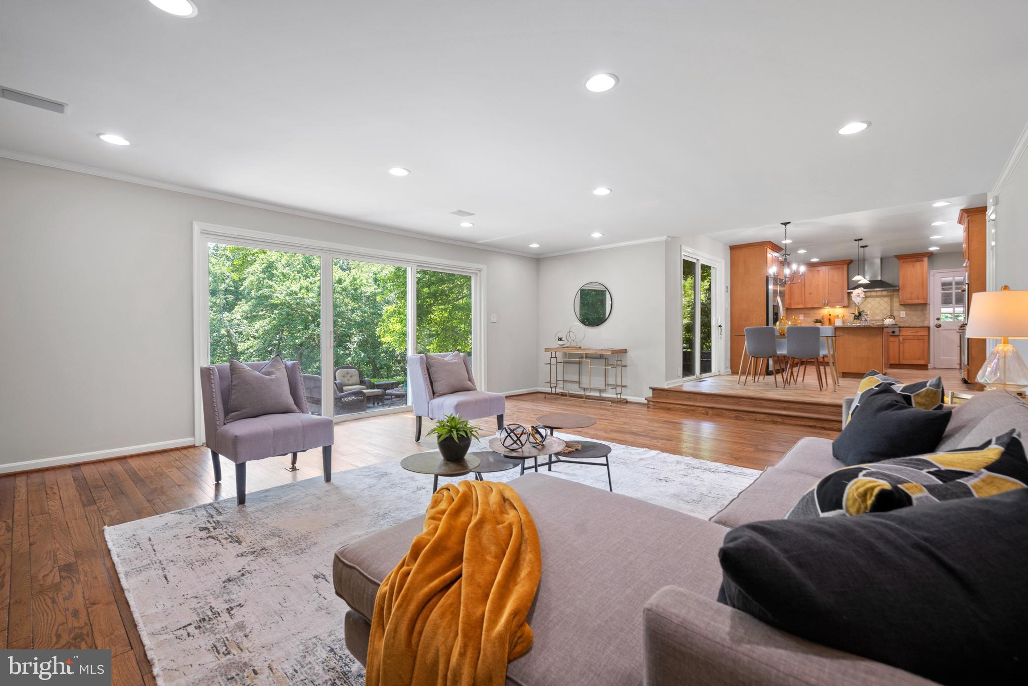 DARNESTOWN OUTSIDE - Residential