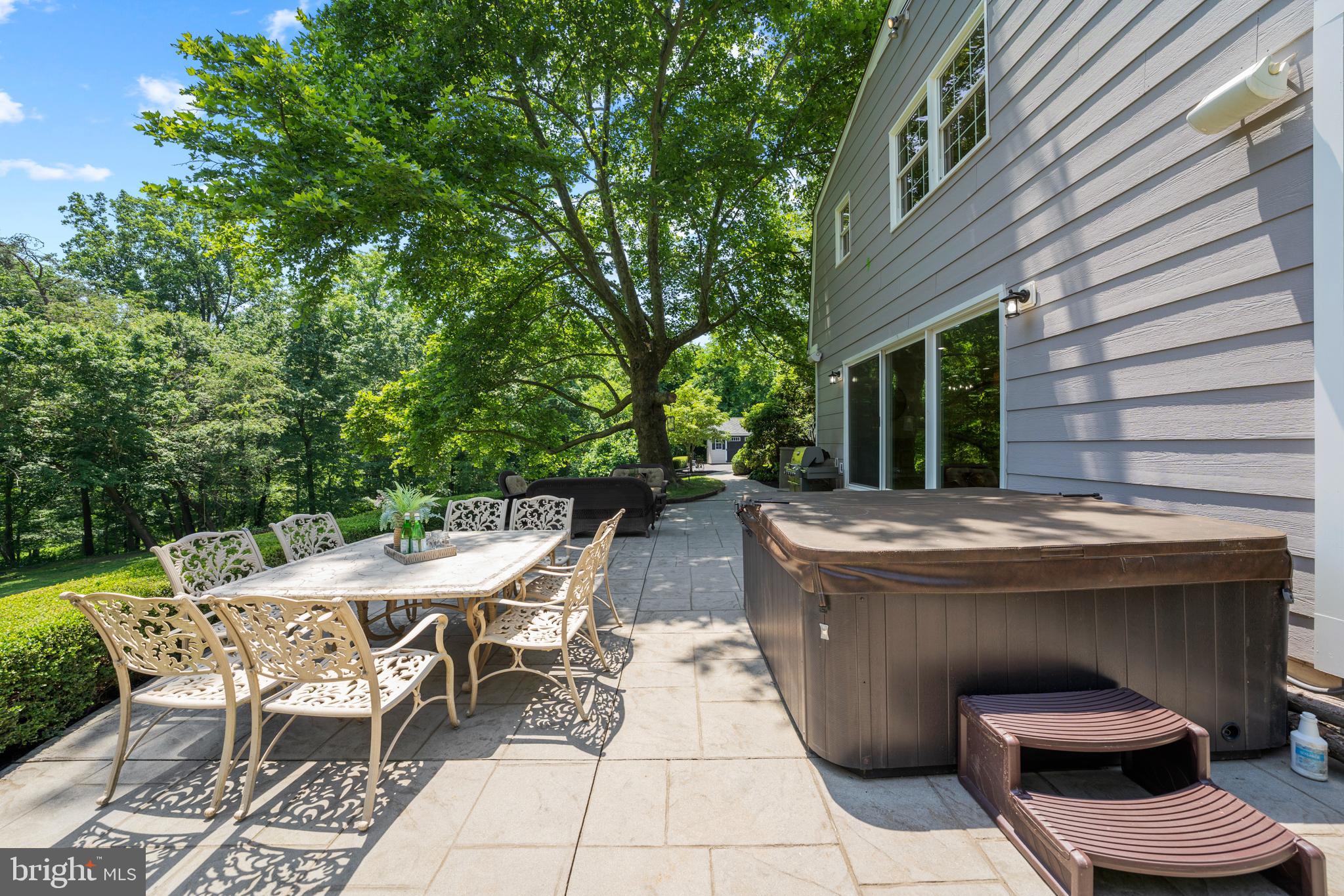 DARNESTOWN OUTSIDE - Residential