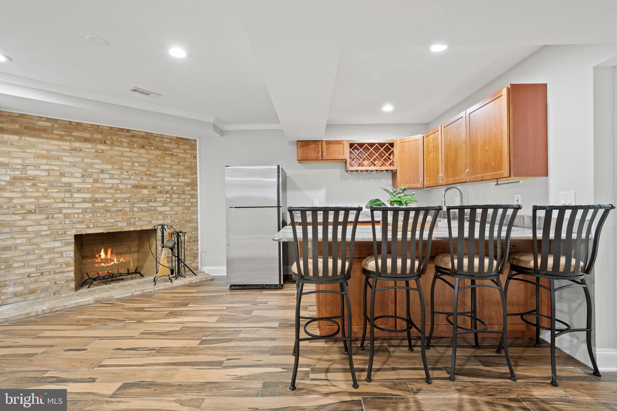 DARNESTOWN OUTSIDE - Residential