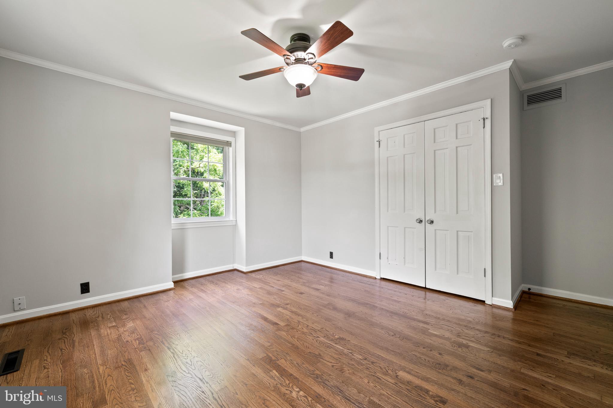 DARNESTOWN OUTSIDE - Residential