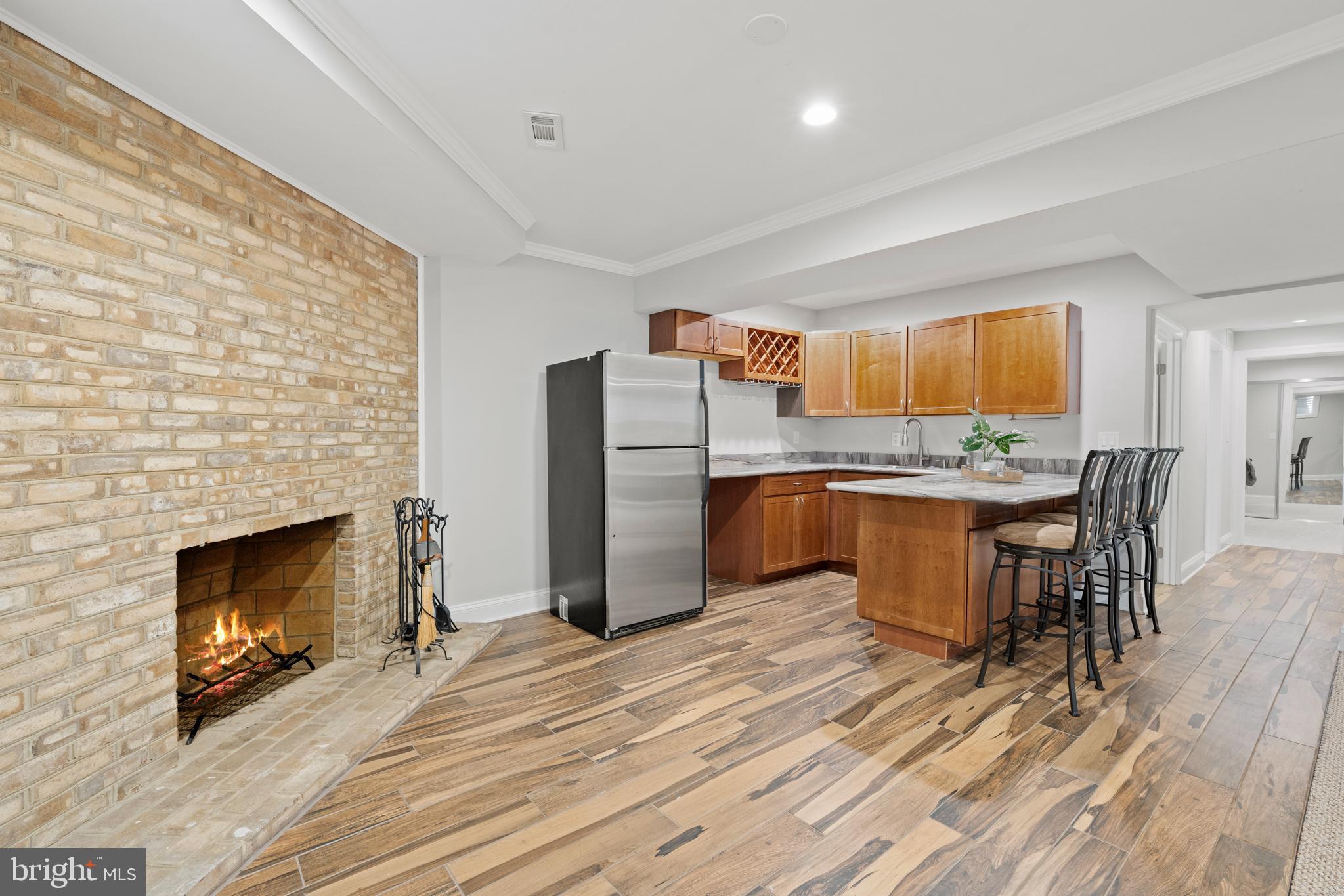 DARNESTOWN OUTSIDE - Residential