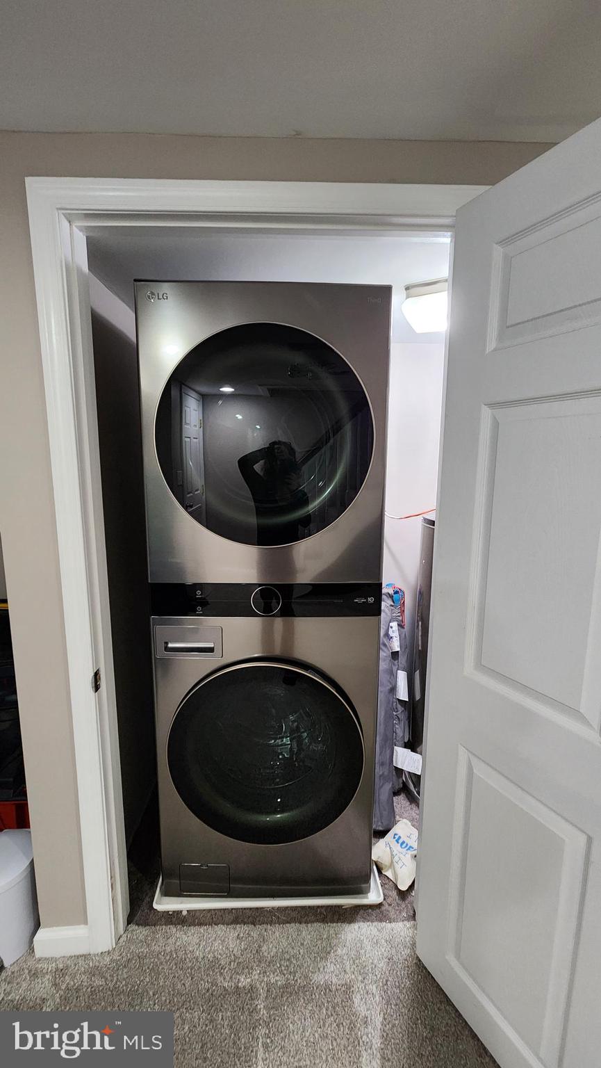 OLD TOWN - Residential Lease