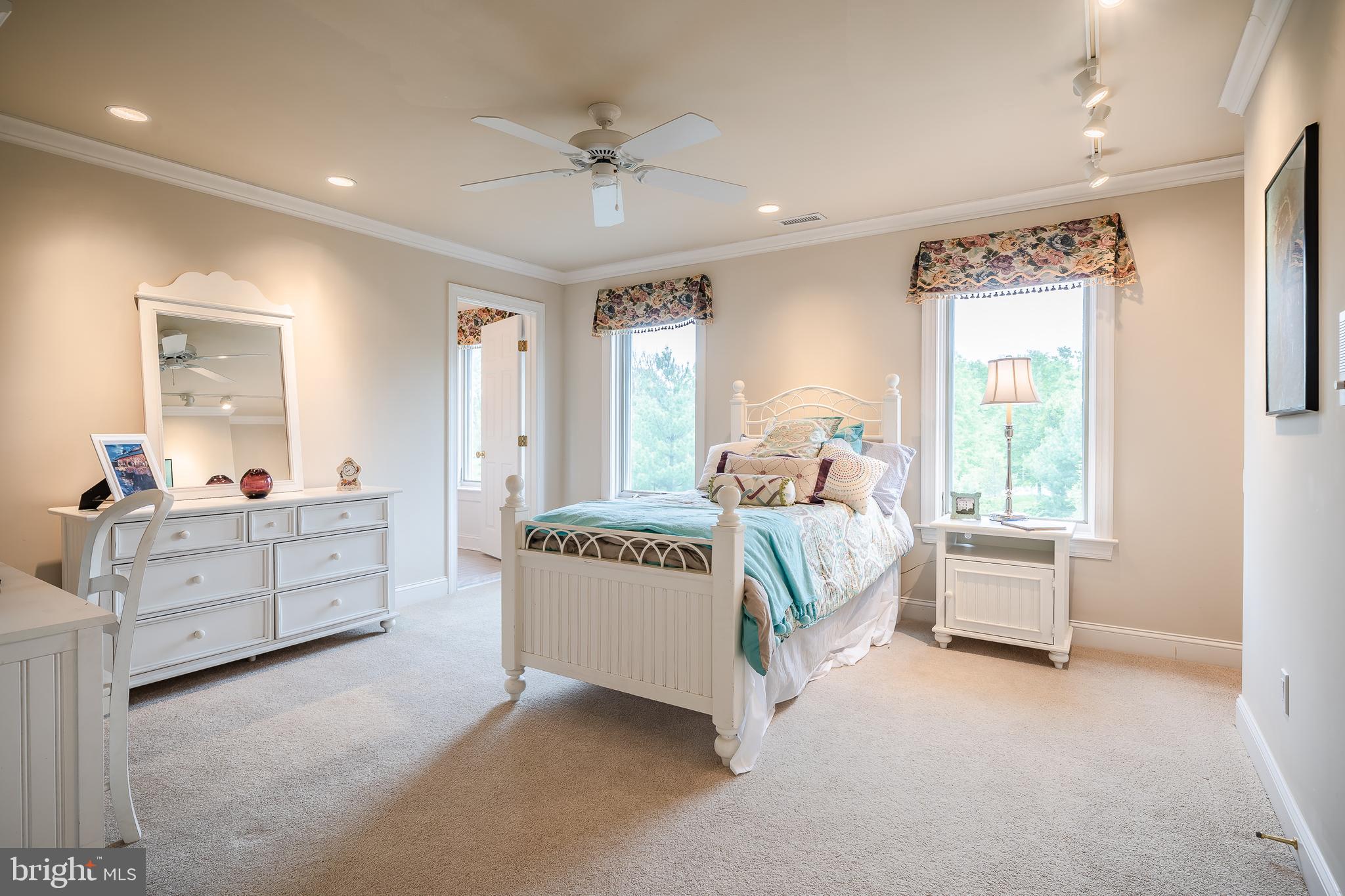 DOVECOTE - Residential