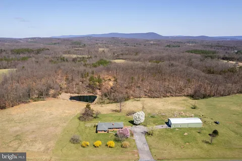 700 Bloomery Pike, Cross Junction, VA 22625 - MLS#: VAFV2022362