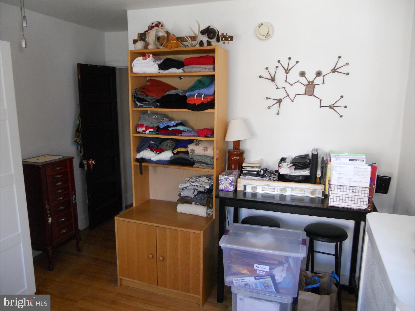 EAST FALLS - Residential Lease