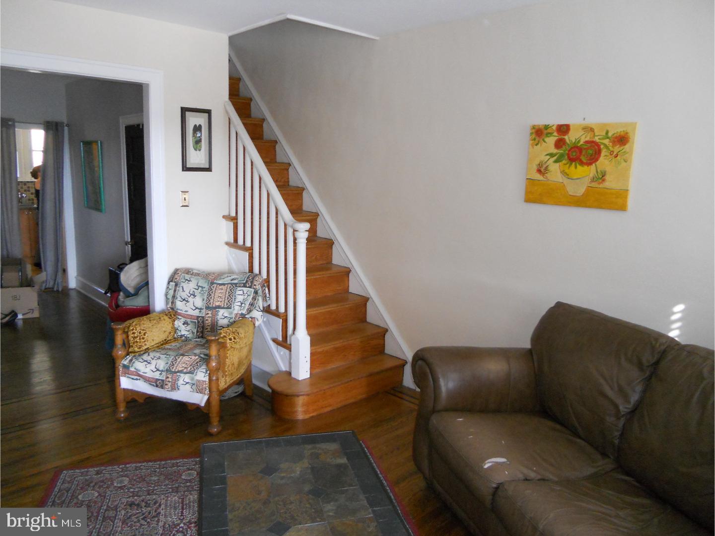 EAST FALLS - Residential Lease