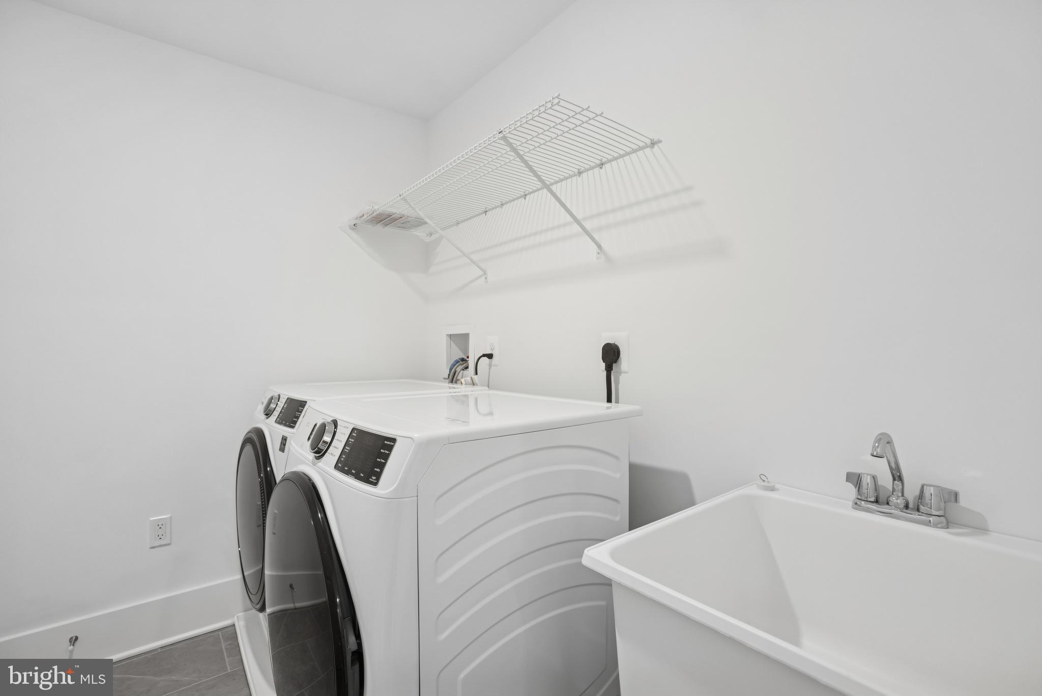 LOCKE LANDING - Residential