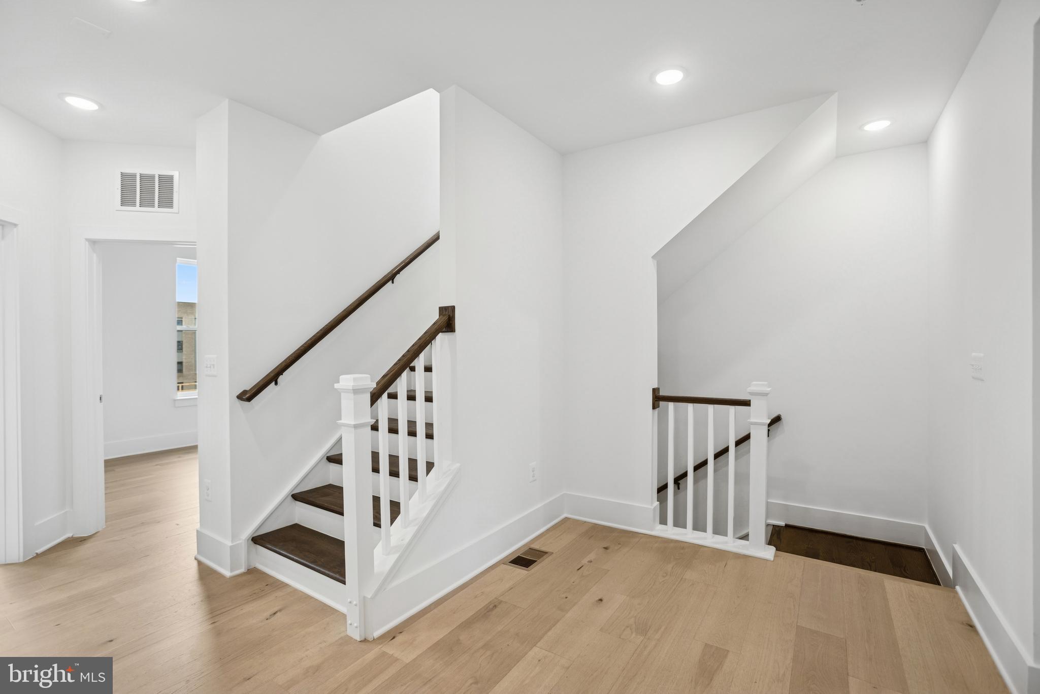 LOCKE LANDING - Residential