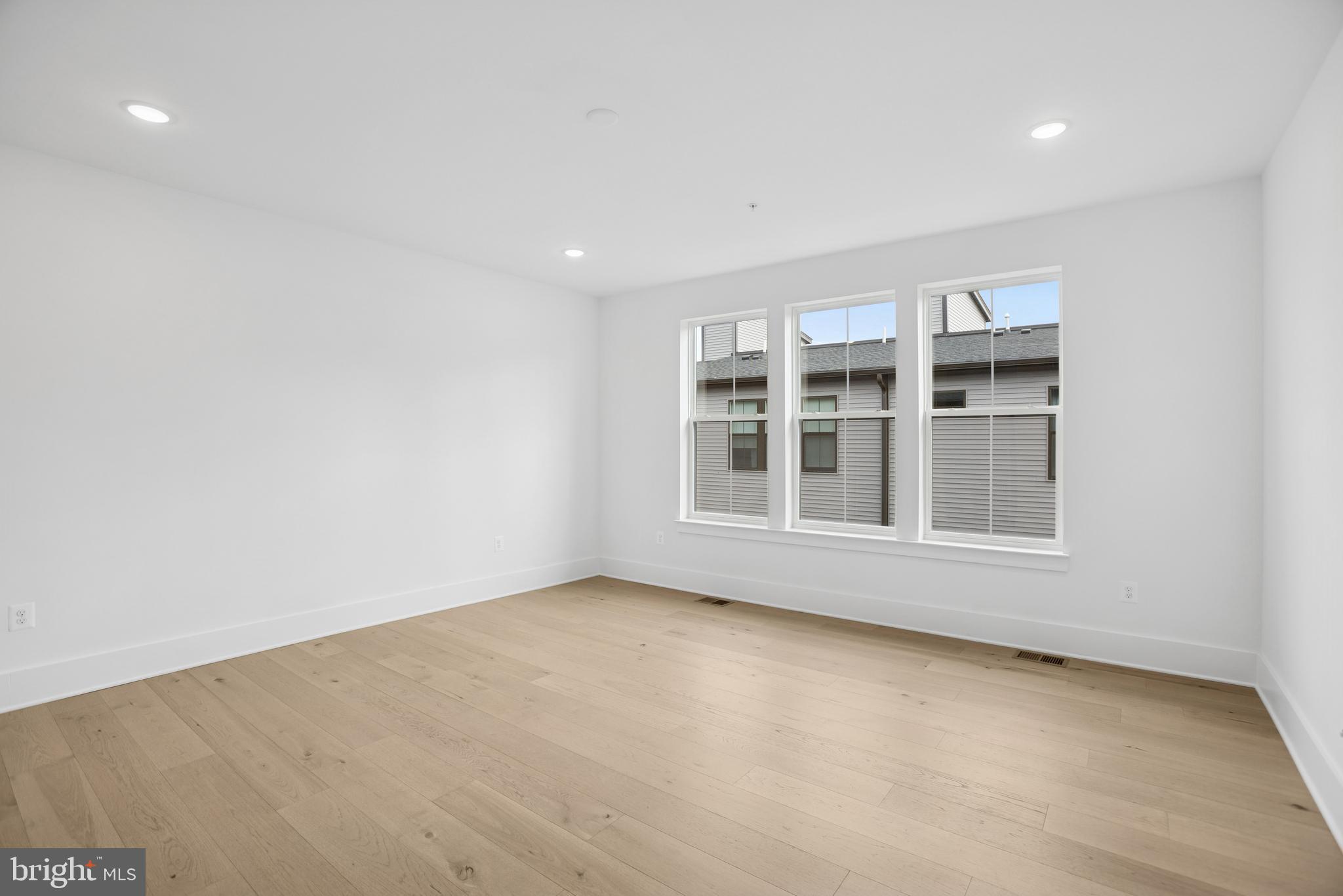 LOCKE LANDING - Residential