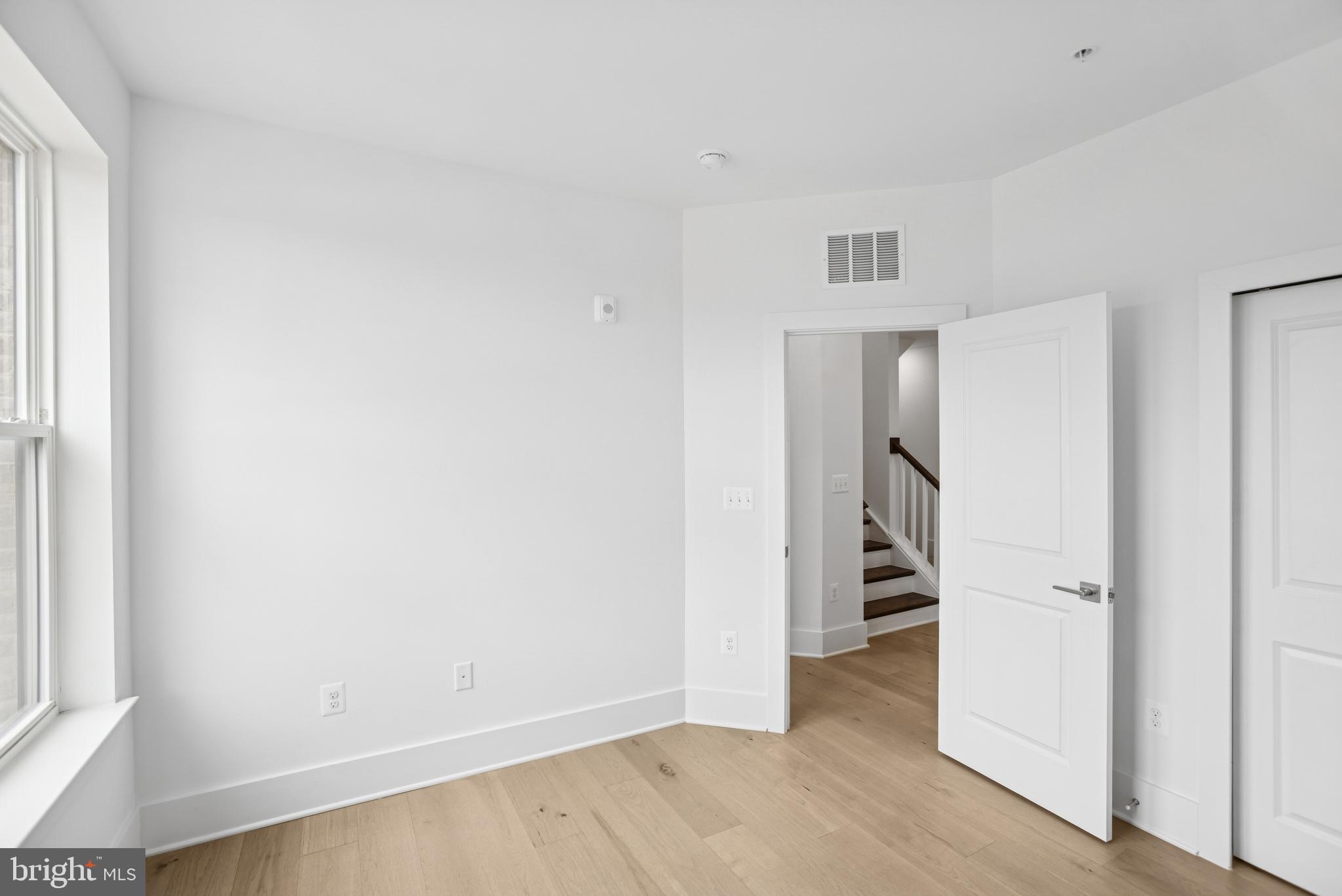 120B LOCKE ST MEWS 2025