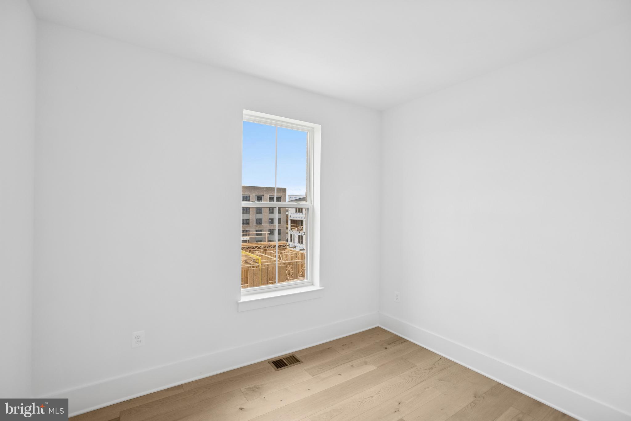 120B LOCKE ST MEWS 2025