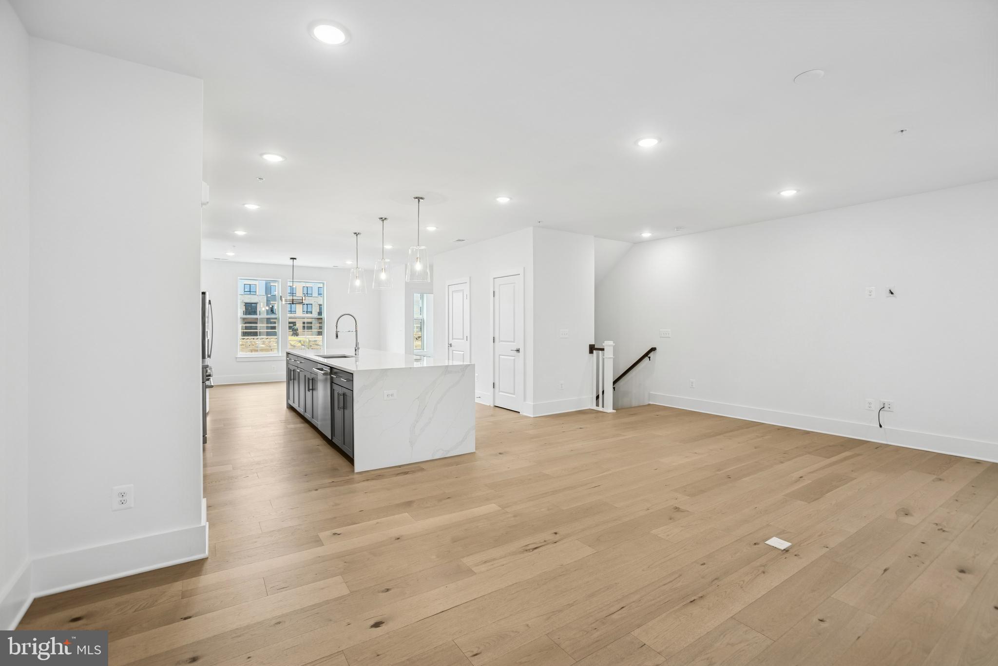 LOCKE LANDING - Residential