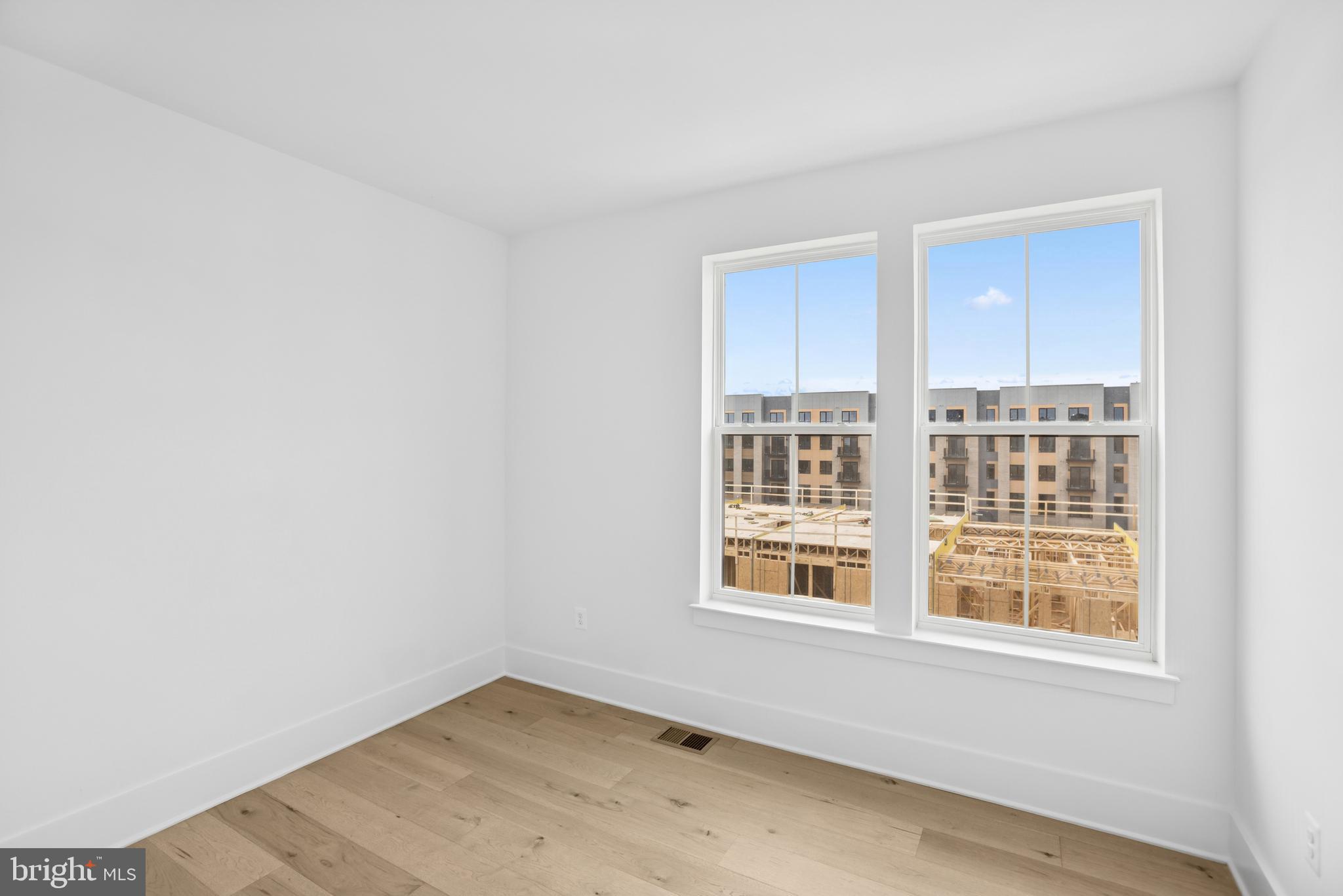 120B LOCKE ST MEWS 2025