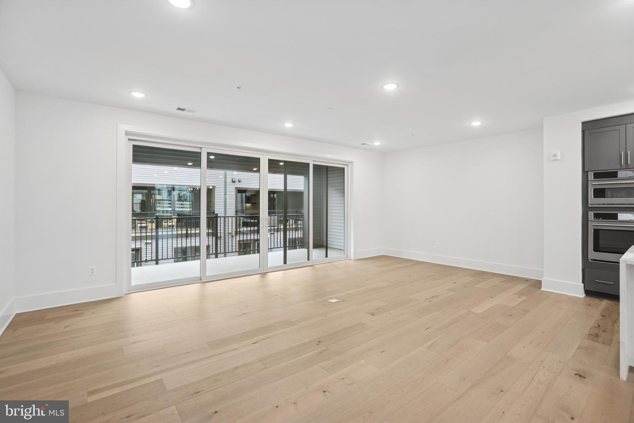 LOCKE LANDING - Residential