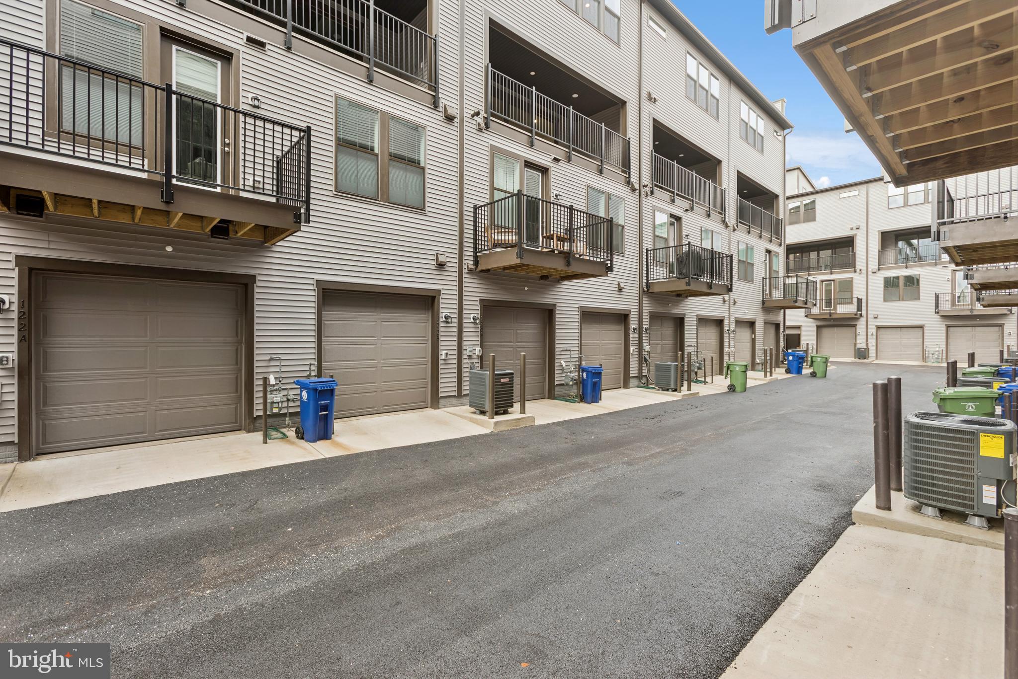 LOCKE LANDING - Residential