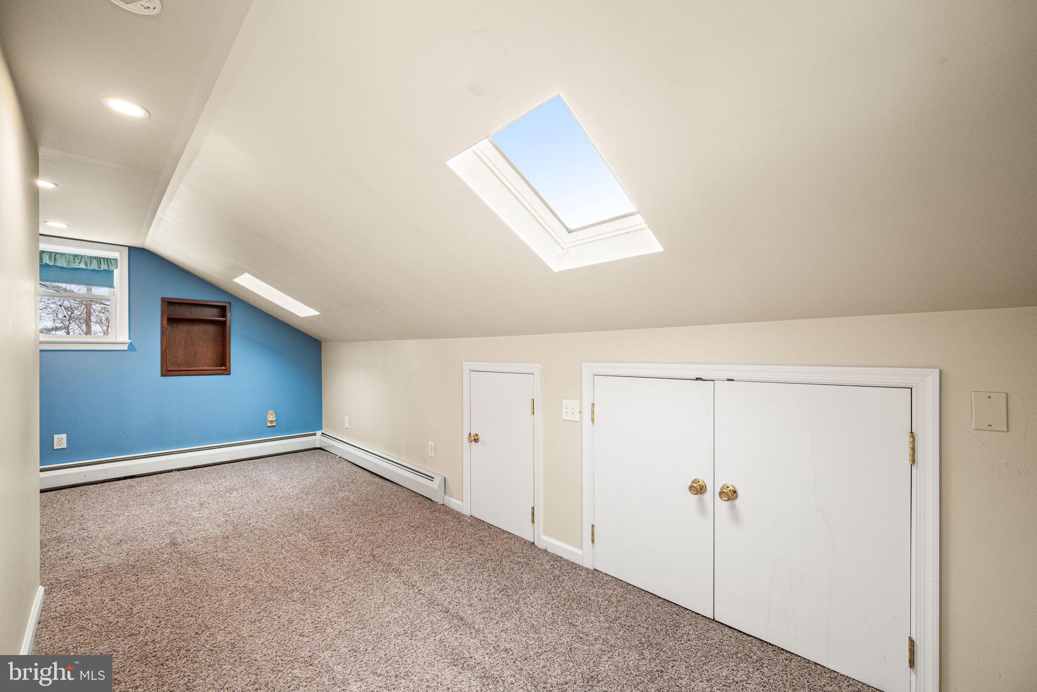 LANMARK FARMS - Residential