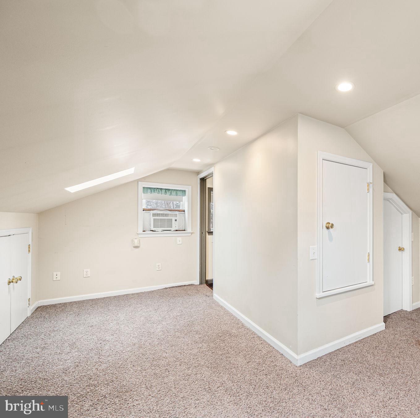 LANMARK FARMS - Residential