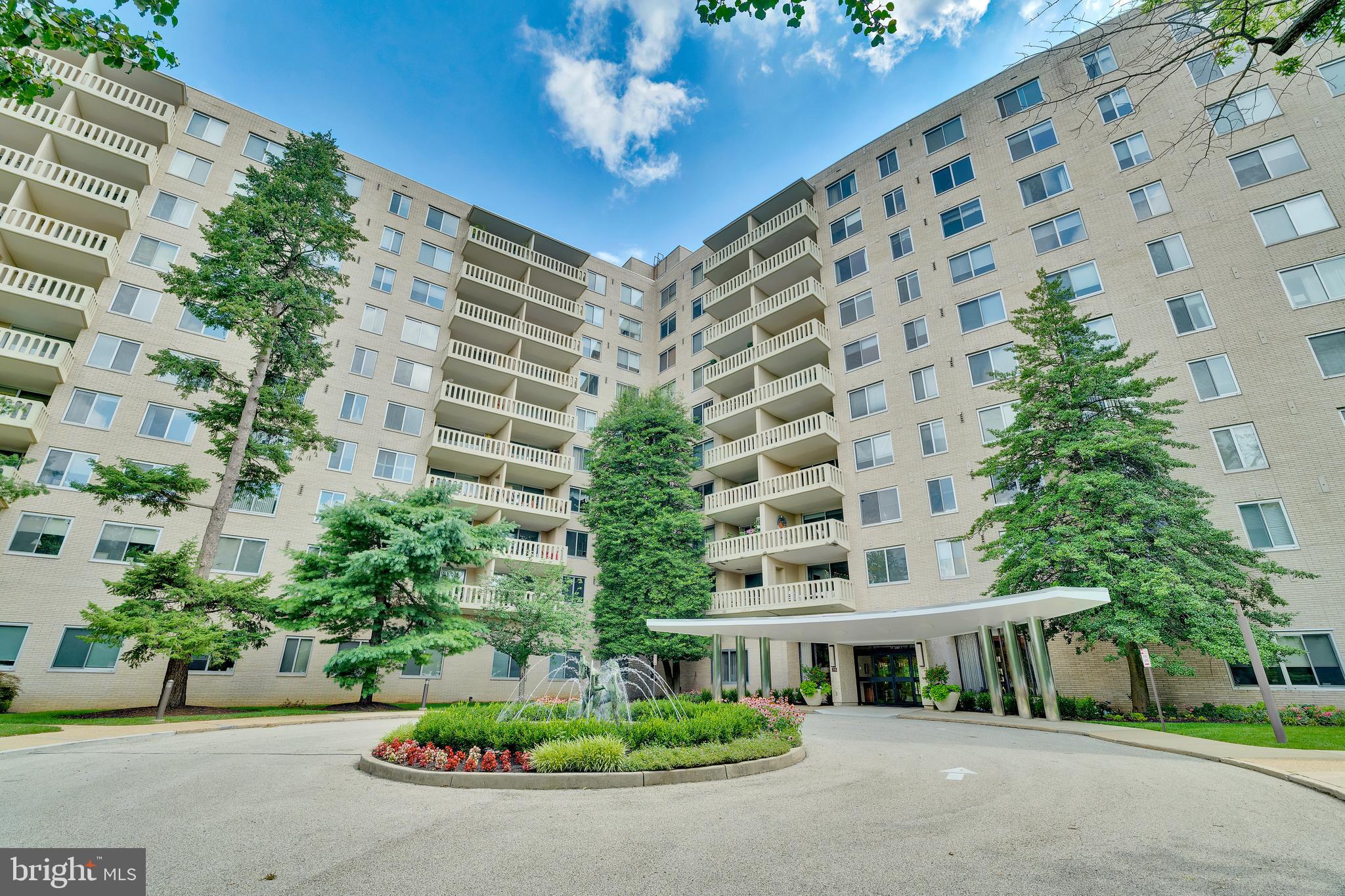 Welcome to 191 Presidential Blvd, Unit #601, a spacious 1-bedroom, 1-bathroom condo offering 943 sq. ft. of comfortable, low-maintenance living in the premier 191 Presidential Condominiums—a full-service, doorman building in the heart of Bala Cynwyd. Perched on the 6th floor, this bright unit is filled with natural light thanks to expansive windows that frame lovely views and invite stunning sunsets. Step out onto your private, west-facing balcony—perfect for relaxing and enjoying fresh air at the end of the day.
Inside, you’ll find neutral paint throughout, a sunlit eat-in kitchen, a well-appointed primary bathroom with a stall shower, and abundant closet space for easy organization. This unit is perfectly situated just steps away from the laundry facilities, elevator, and freight elevator, making daily living easy and efficient. For added value, the unit includes a private storage locker (#35) located in storage room #1, providing you with extra space to keep your belongings organized and secure. Regarding the age of the HVAC system, it was replaced in 2021. Residents of 191 Presidential enjoy an unmatched lifestyle with 24/7 concierge service, gated security, maintenance, valet parking, and friendly porters always ready to assist. Take advantage of resort-style amenities, including an outdoor pool, tennis court, and a state-of-the-art fitness center—all just minutes from Center City Philadelphia.
This well-maintained condo is move-in ready with plenty of opportunity to add your personal touch. If you’re looking for care-free, full-service living in Lower Merion’s desirable Bala Cynwyd neighborhood, this is the one!
Schedule your private tour today—don’t miss this fantastic opportunity to call 191 Presidential home!