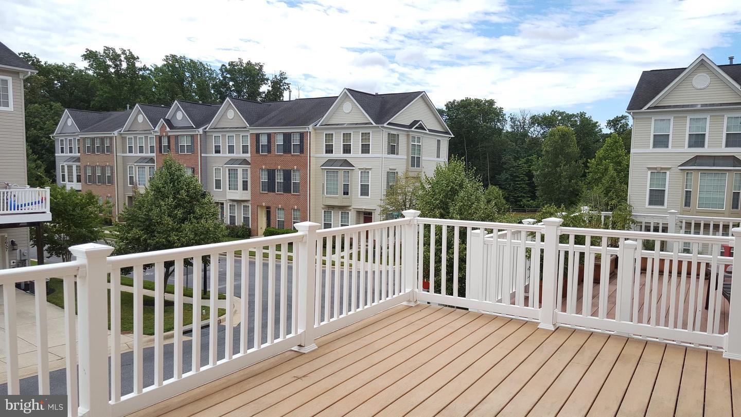 PINEY ORCHARD - Residential Lease