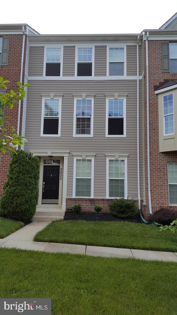 MOVE IN READY - 2 Car Garage Townhome in sought after Piney Orchard. 2 large upper bedrooms and lower level bedroom. Open floor plan with tons of upgrades! Trex deck off the kitchen, perfect for relaxing . Community offers pools, playgrounds, community center and more!