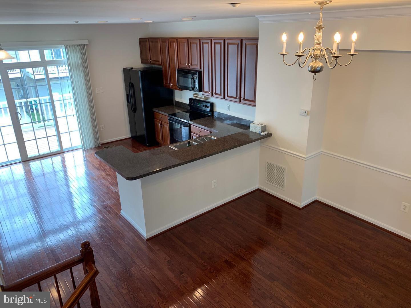 PINEY ORCHARD - Residential Lease