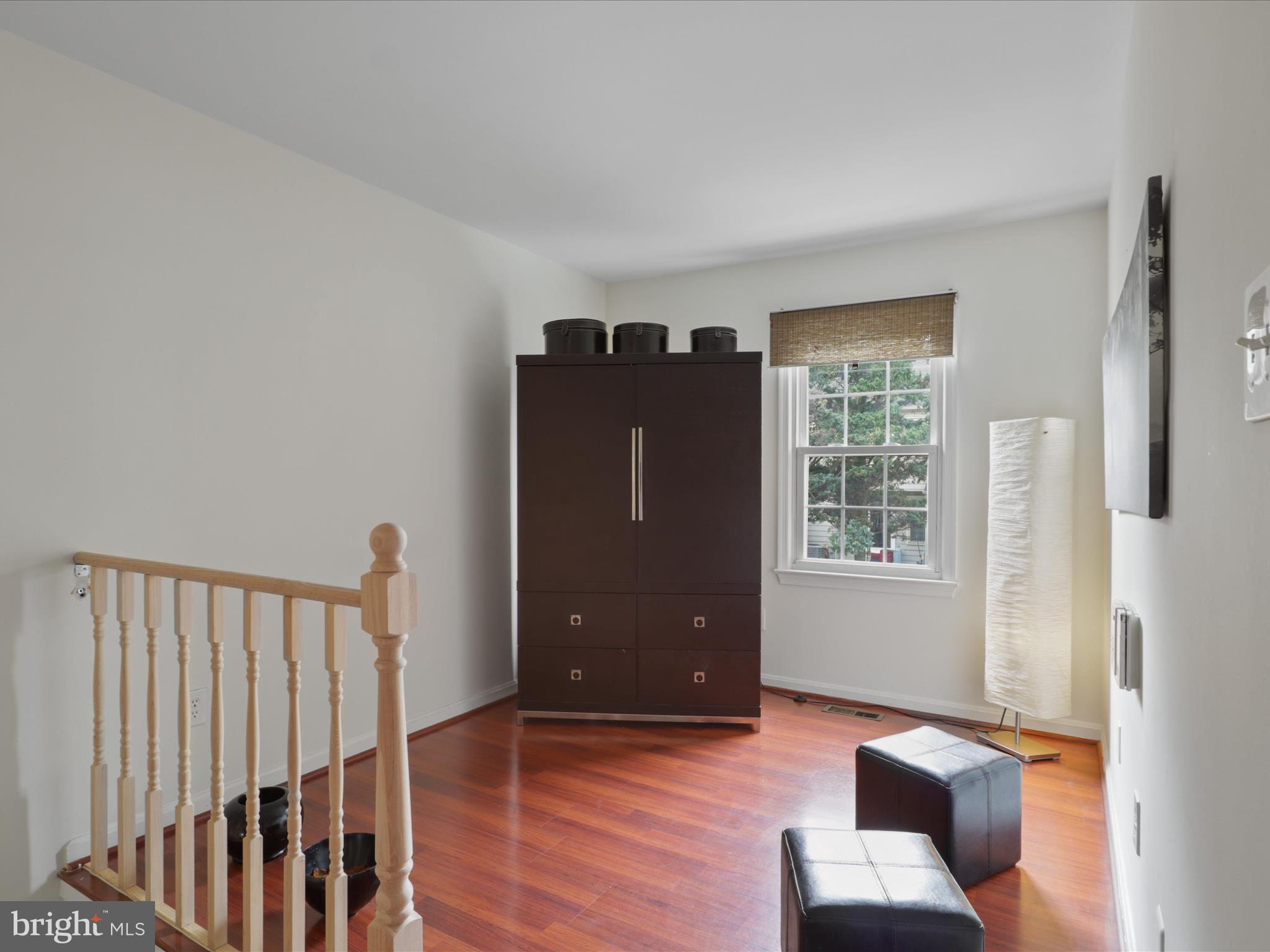 SARATOGA TOWNHOUSES - Residential