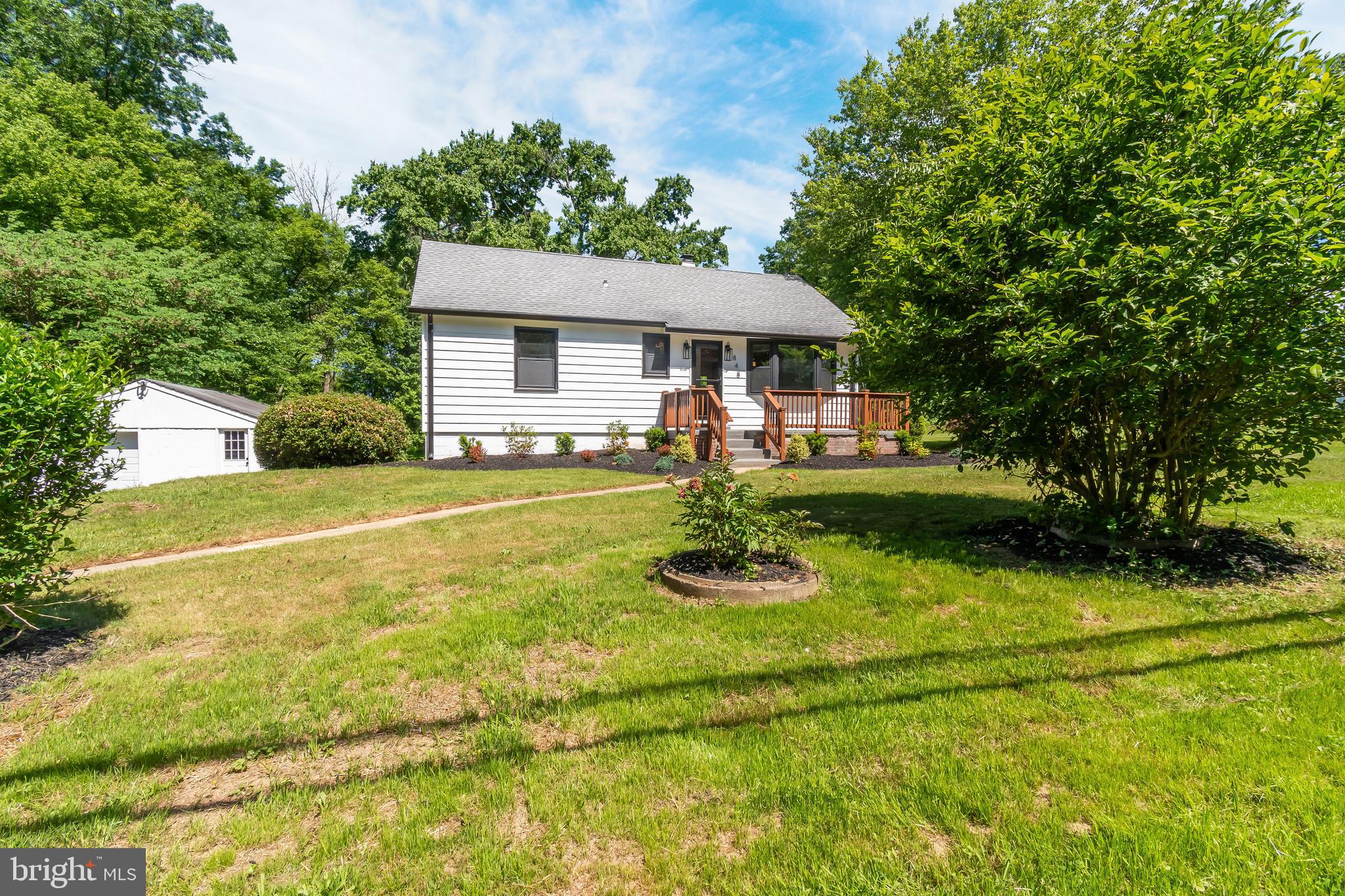 848 GILBERT ROAD