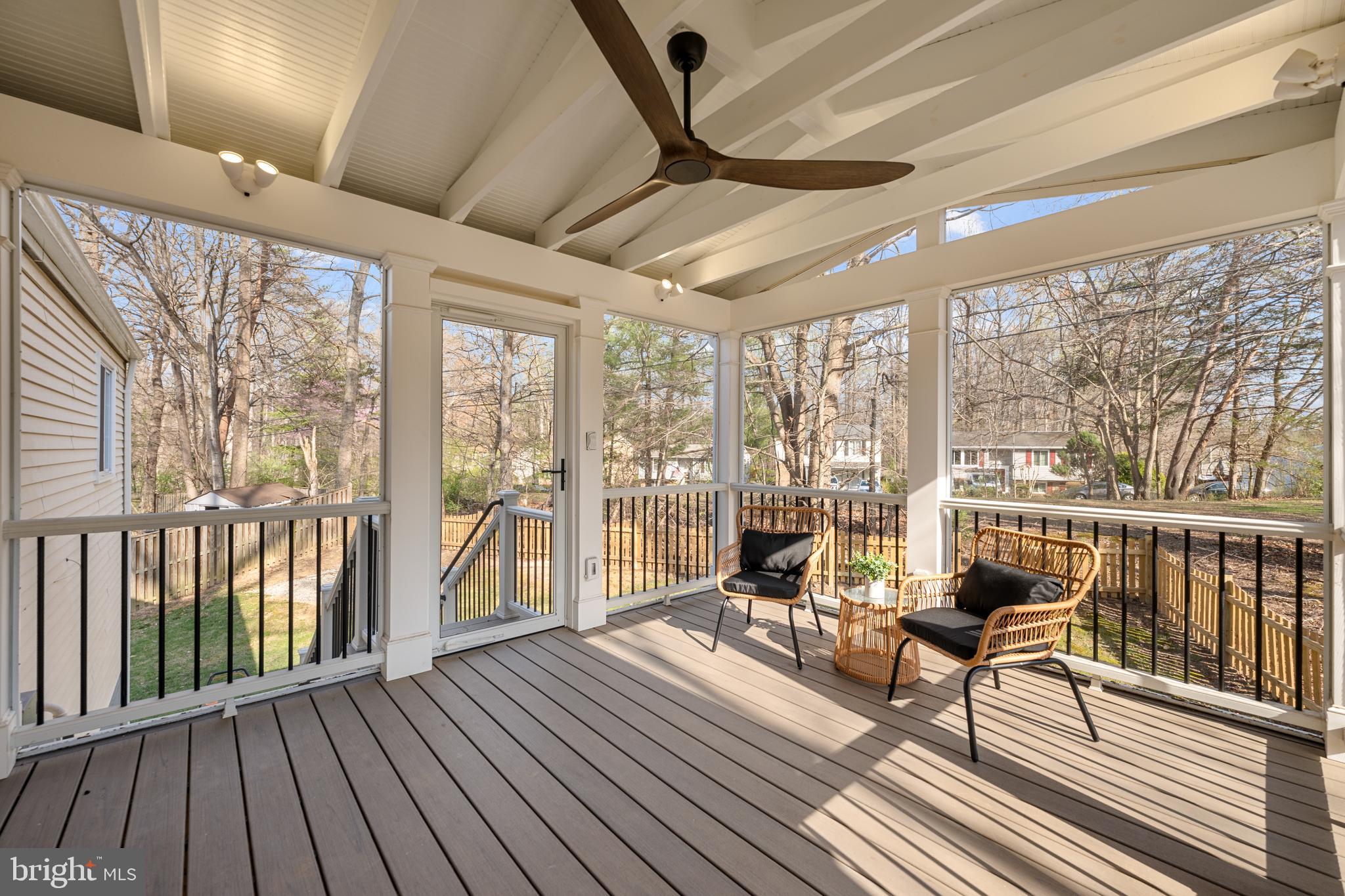 8463 YELLOW LEAF COURT