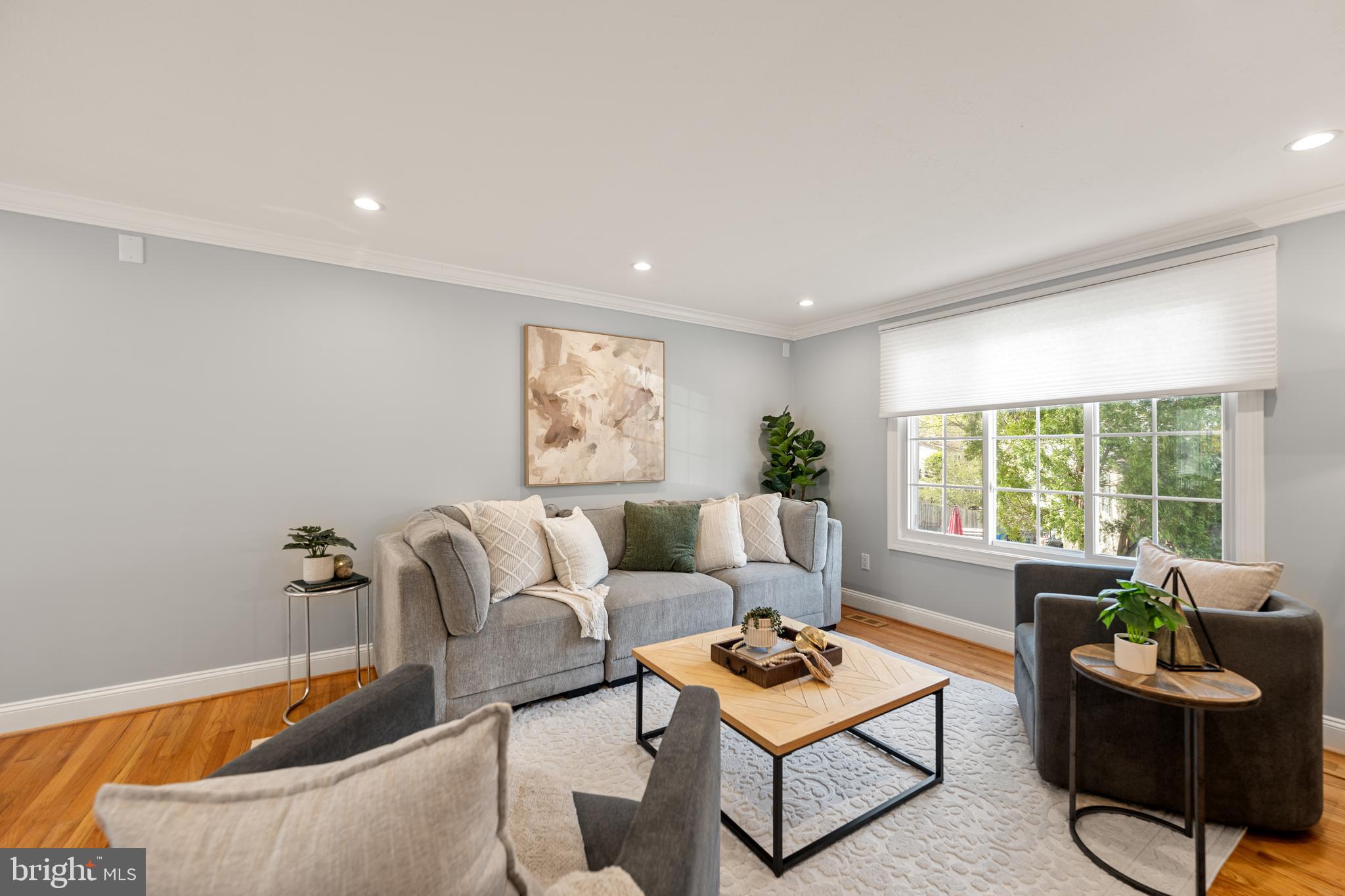 8463 YELLOW LEAF COURT