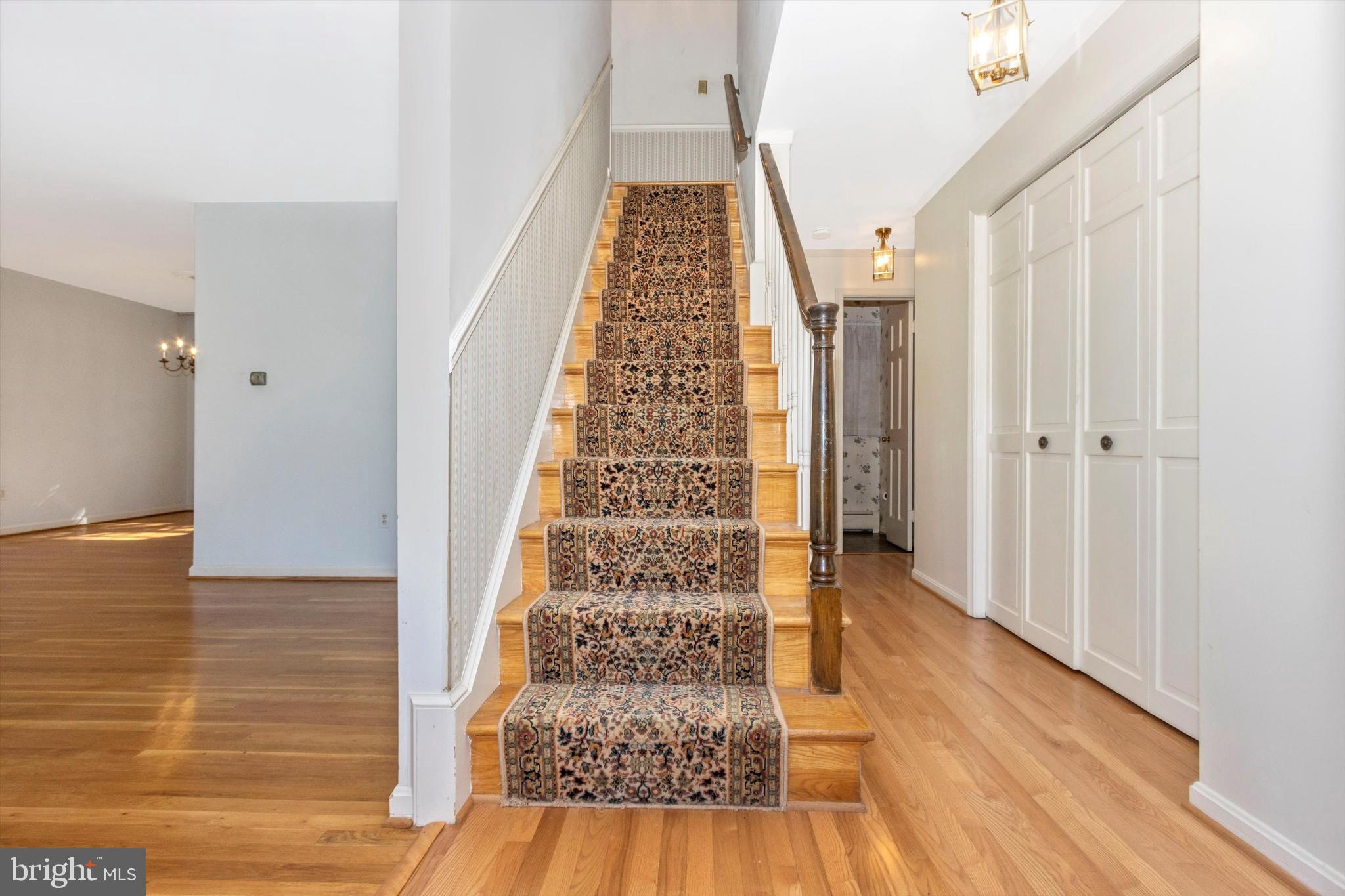 MILL CREEK TOWNE - Residential