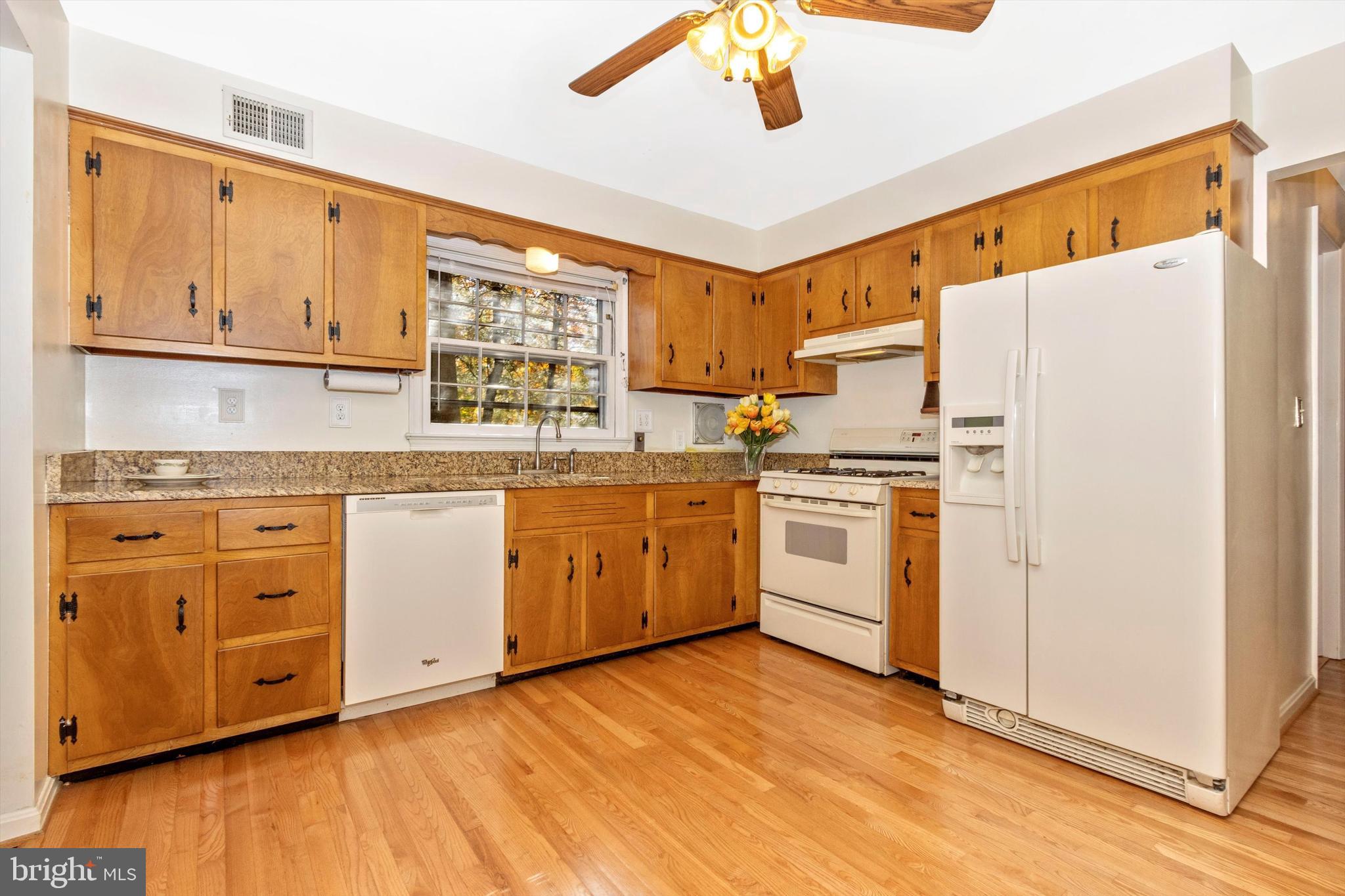 MILL CREEK TOWNE - Residential