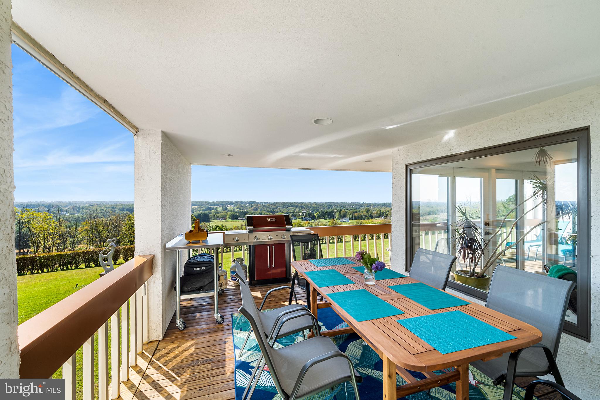 NOB HILL - Residential