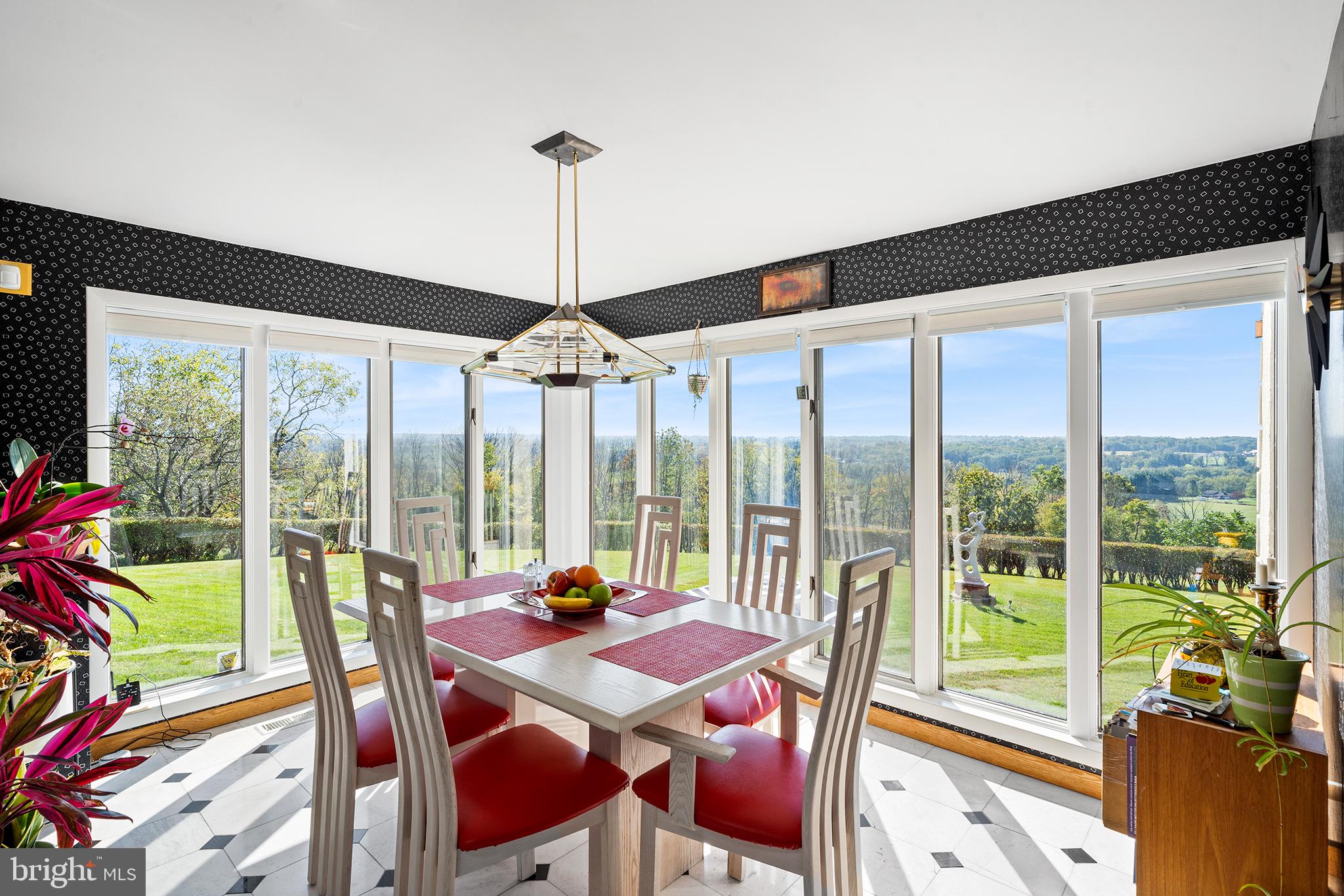 NOB HILL - Residential