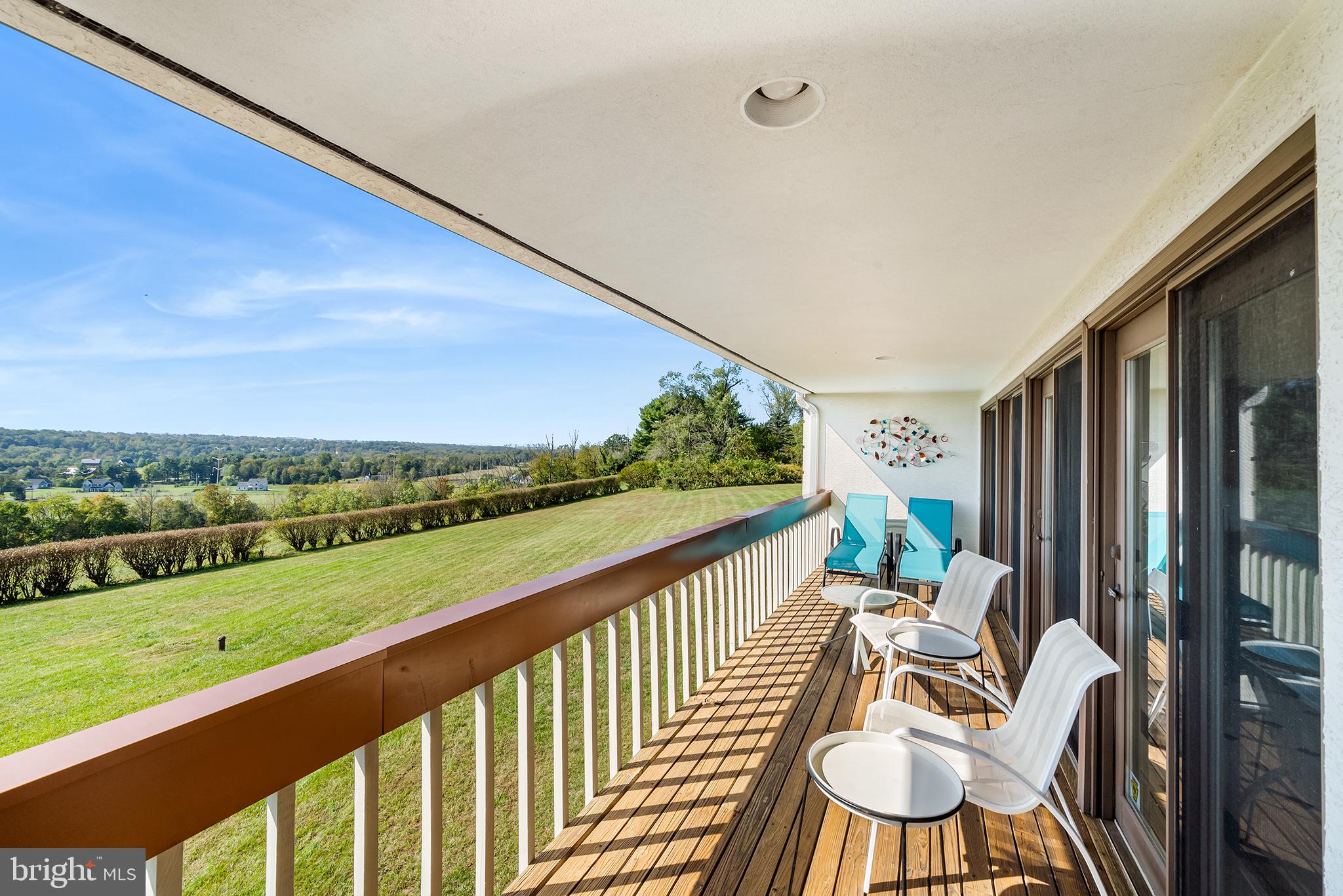 NOB HILL - Residential