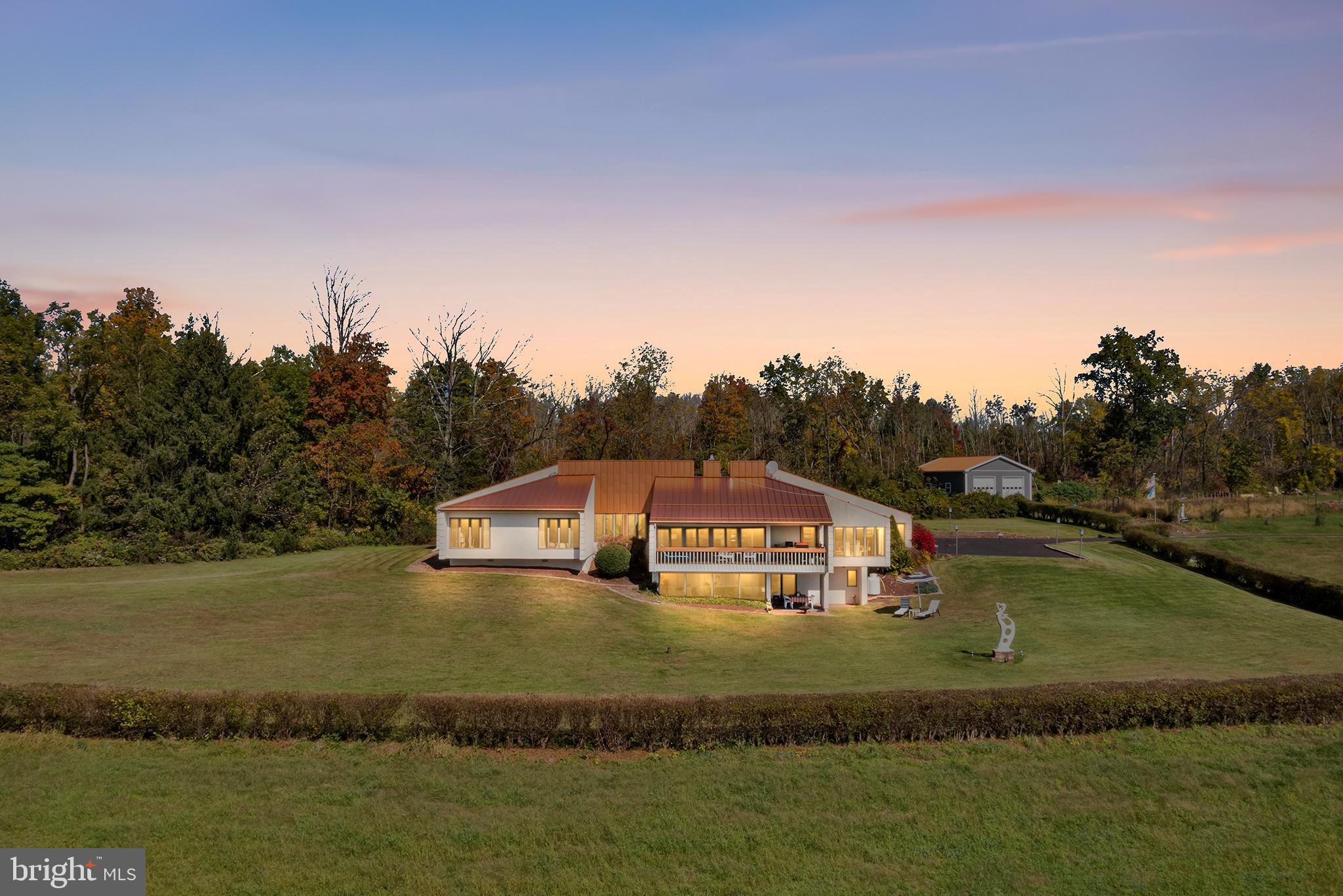 NOB HILL - Residential