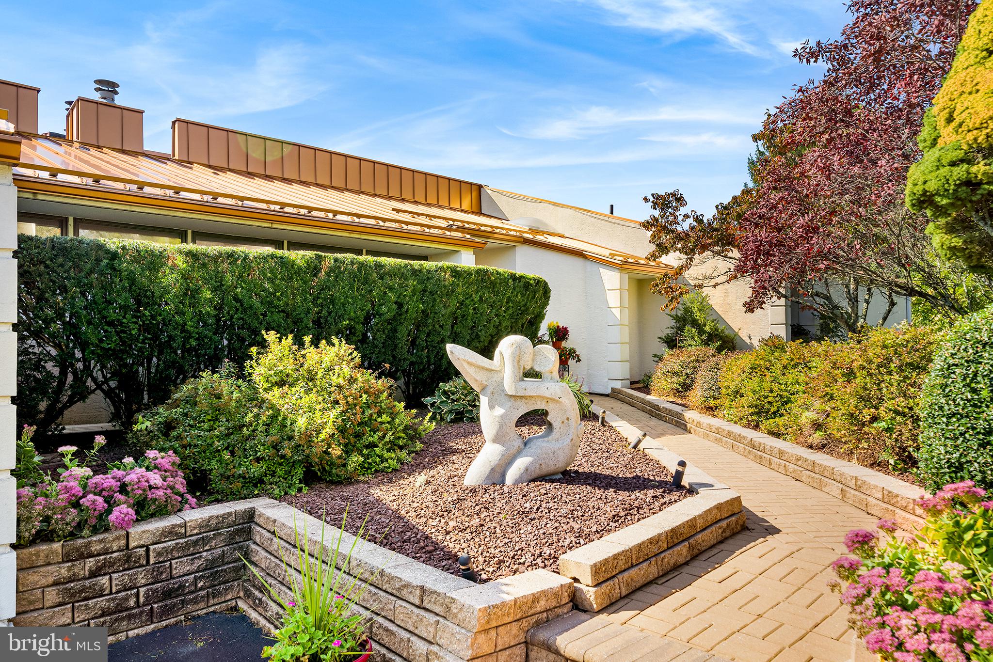 NOB HILL - Residential