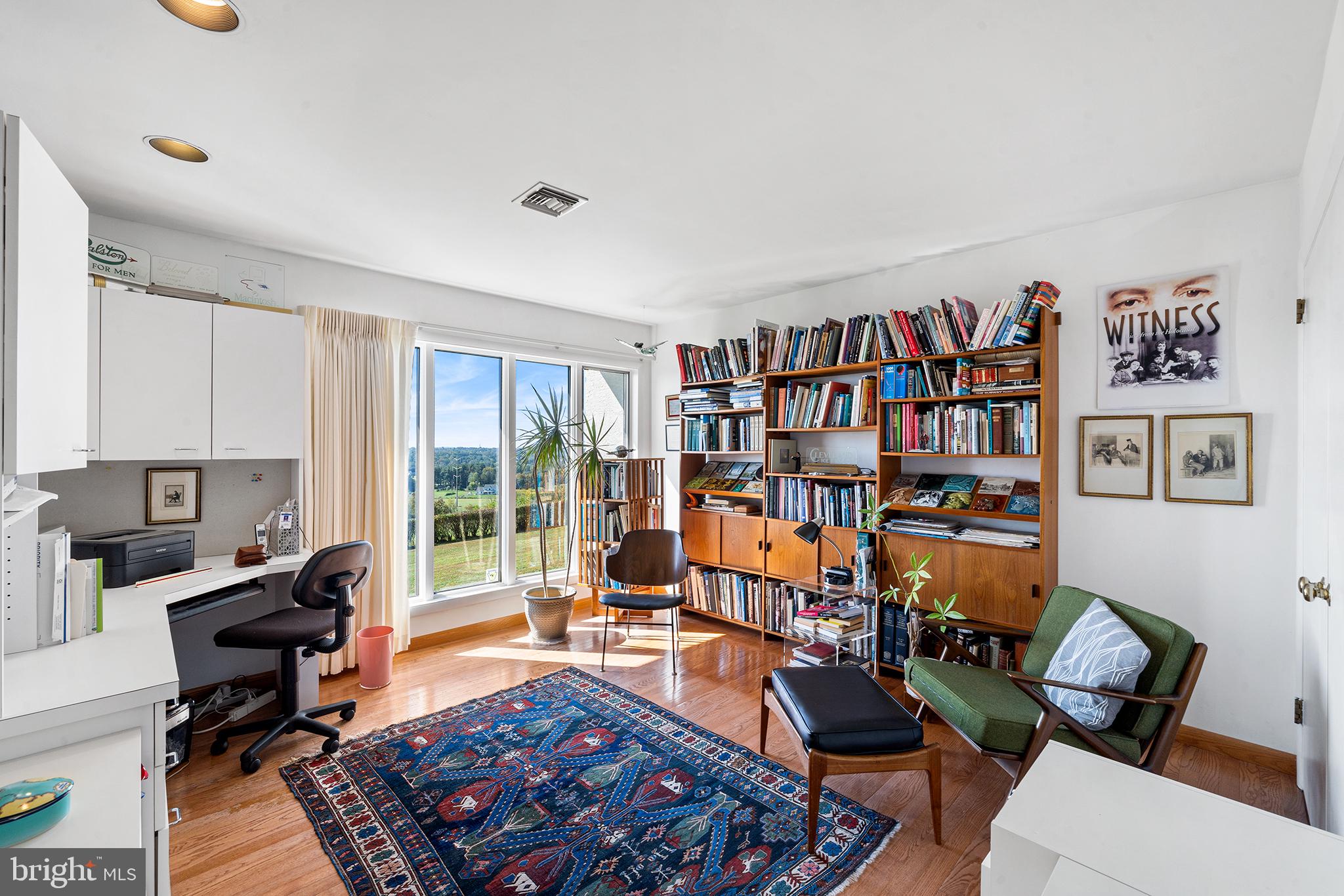 NOB HILL - Residential