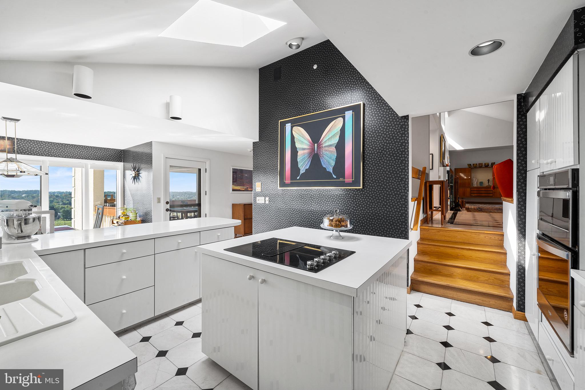 NOB HILL - Residential