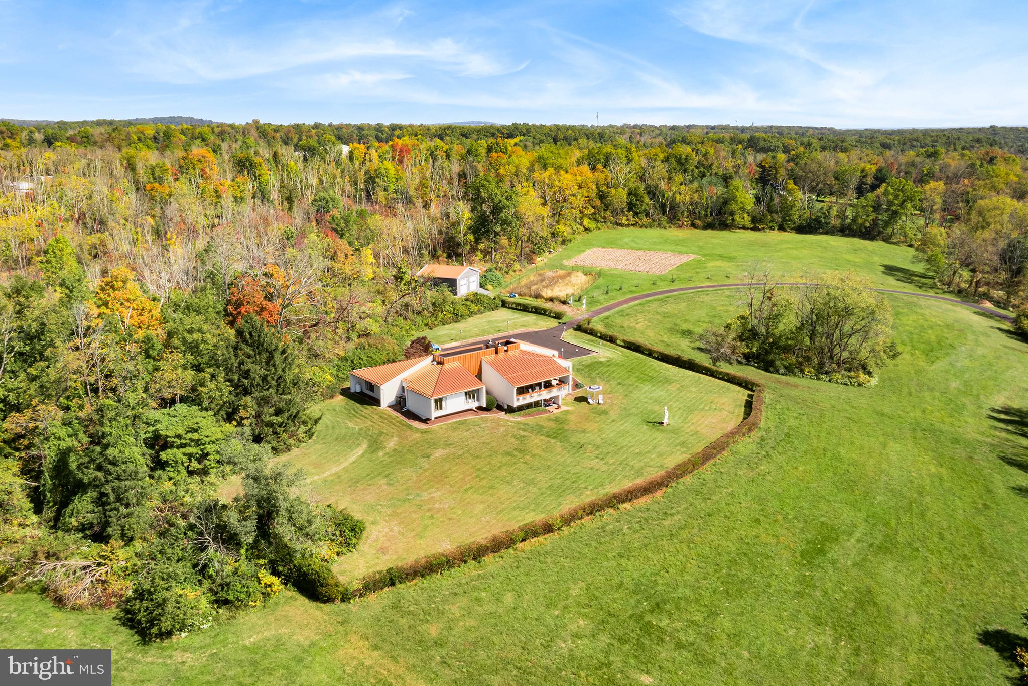 NOB HILL - Residential