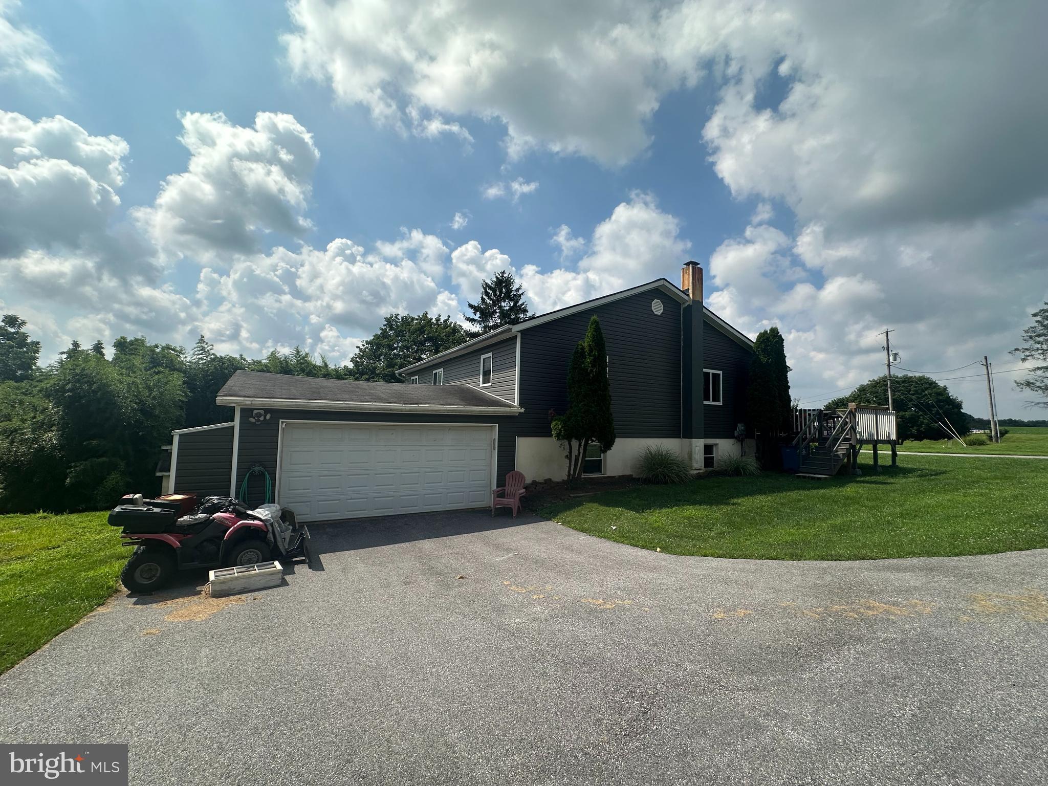 11 N SCHOOL HOUSE ROAD