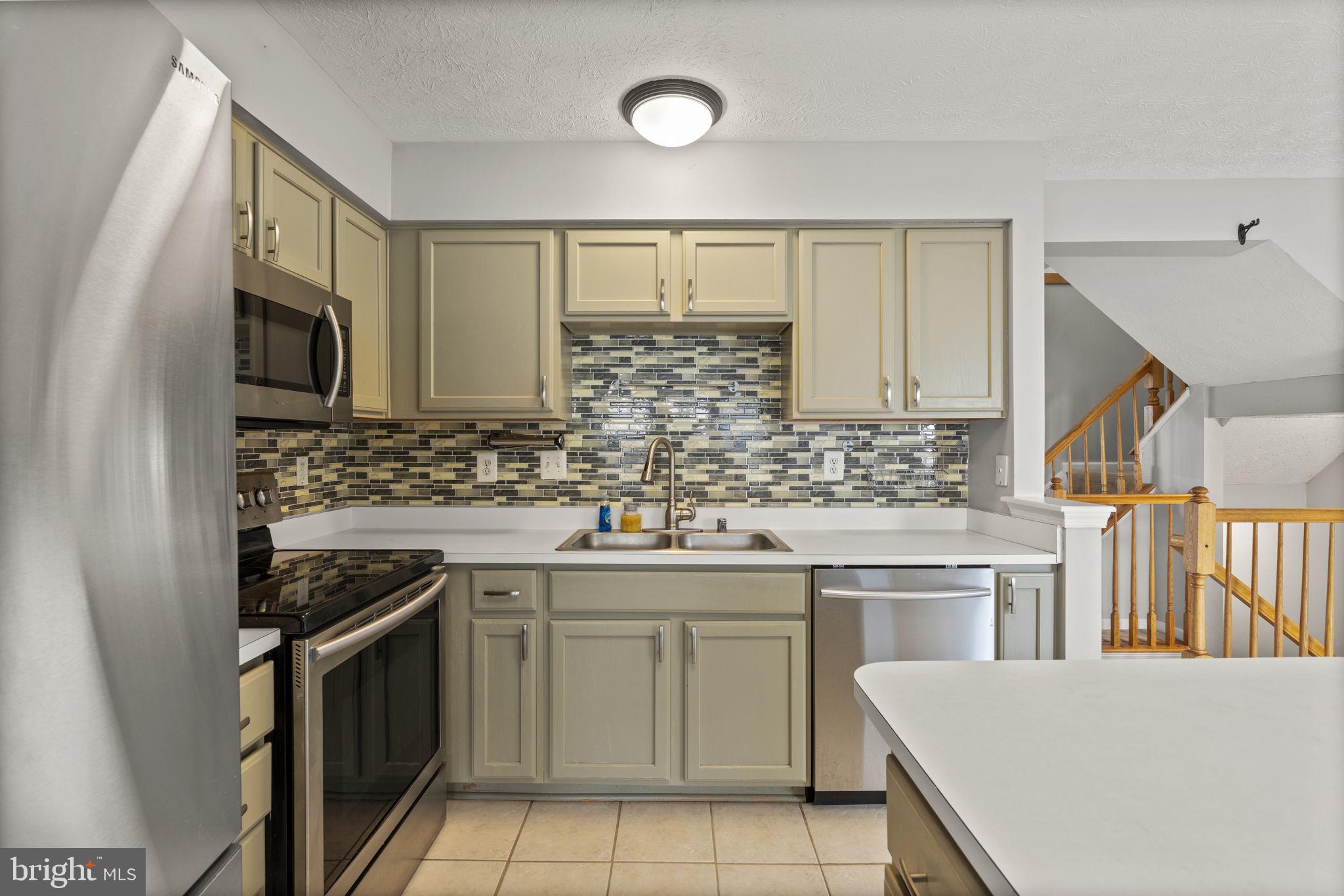 ROSEDALE - Residential Lease