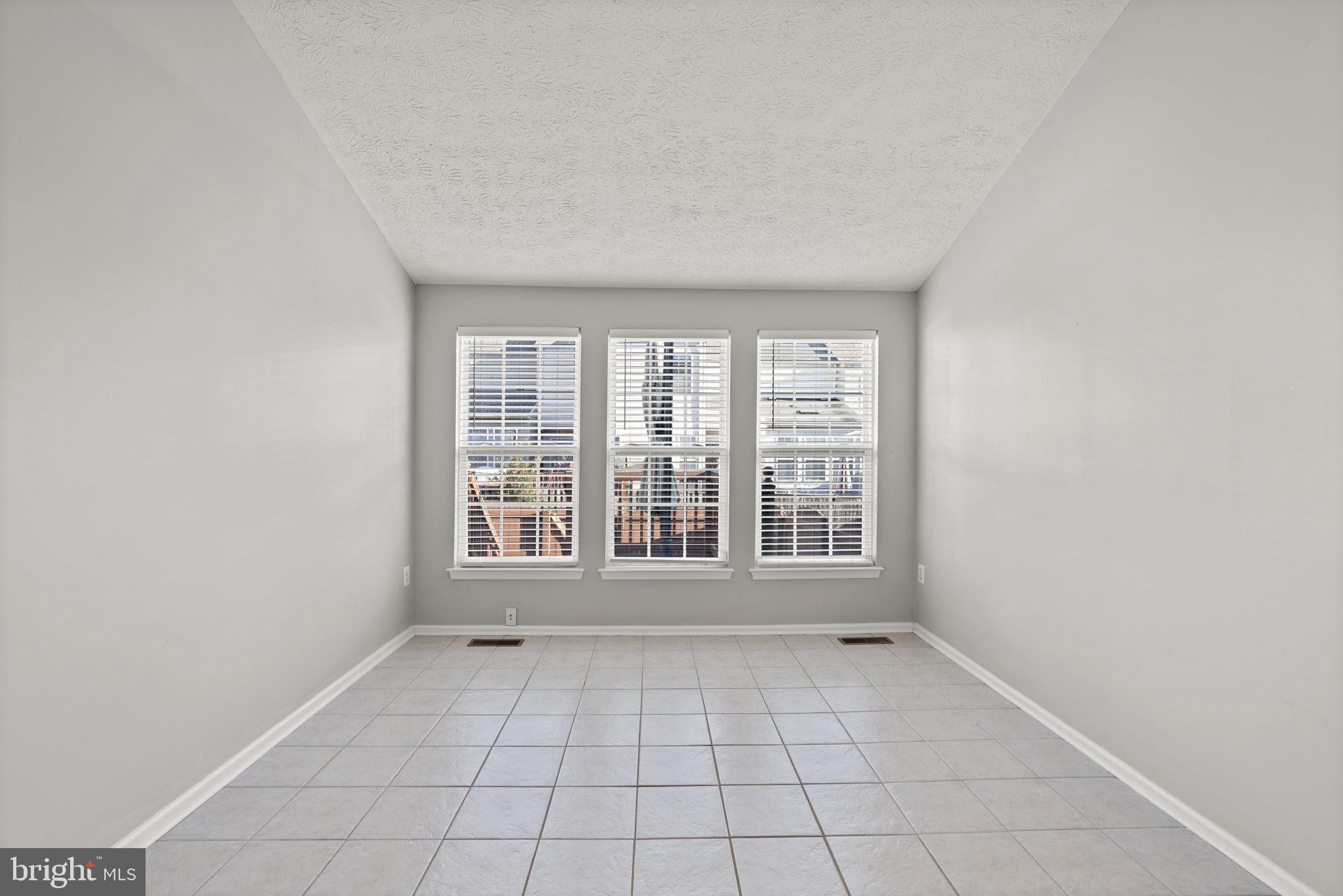 ROSEDALE - Residential Lease