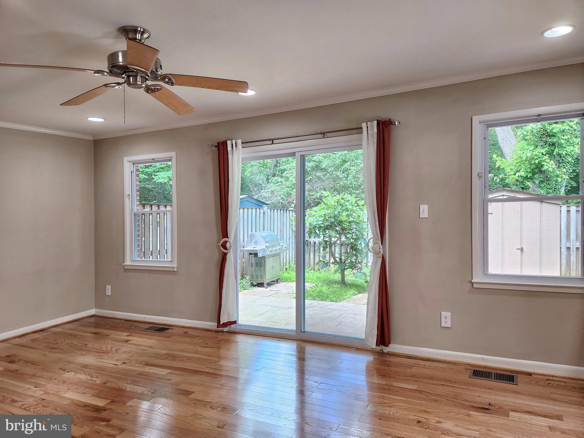 PARK GLEN HEIGHTS - Residential Lease