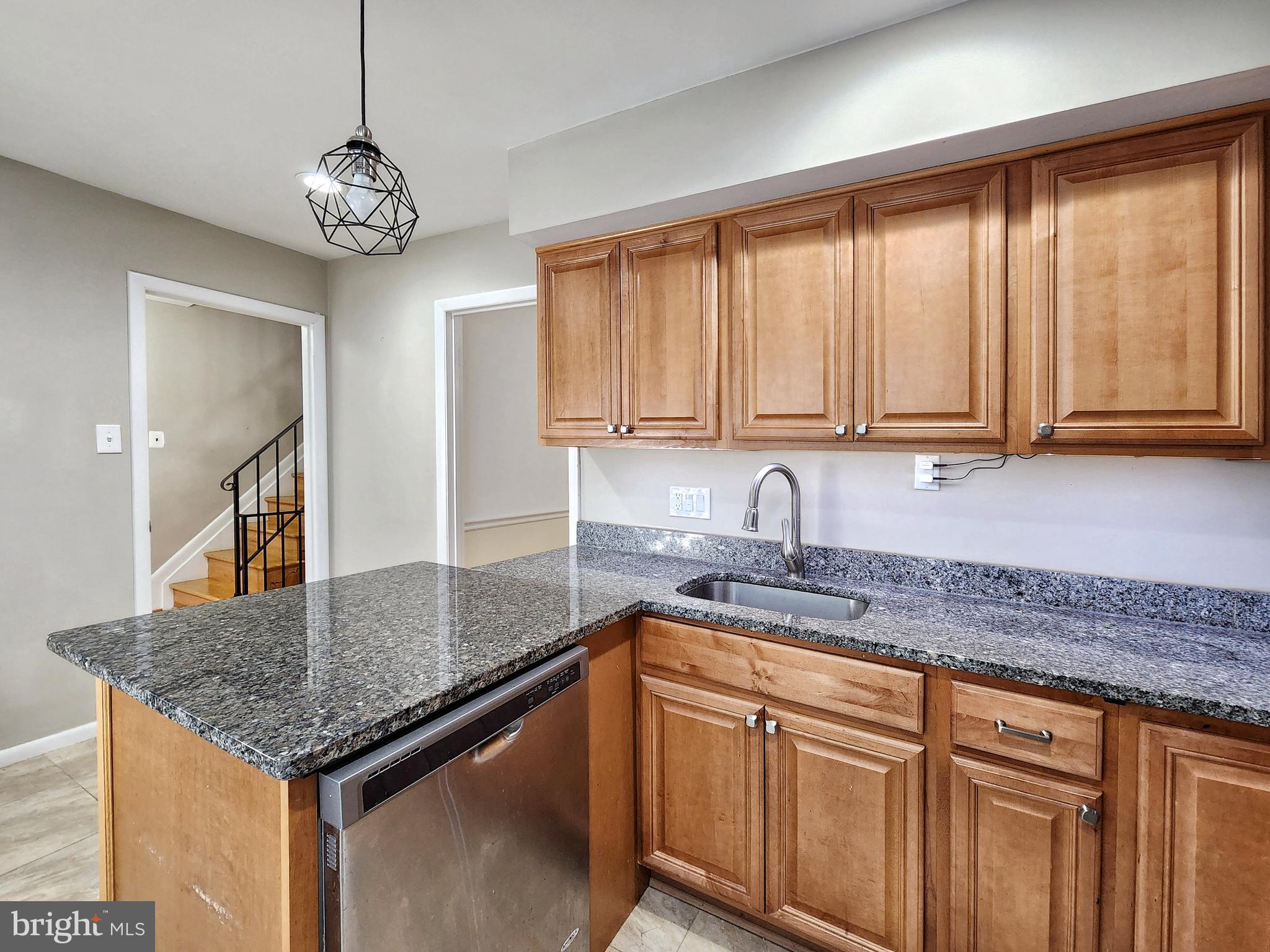 PARK GLEN HEIGHTS - Residential Lease