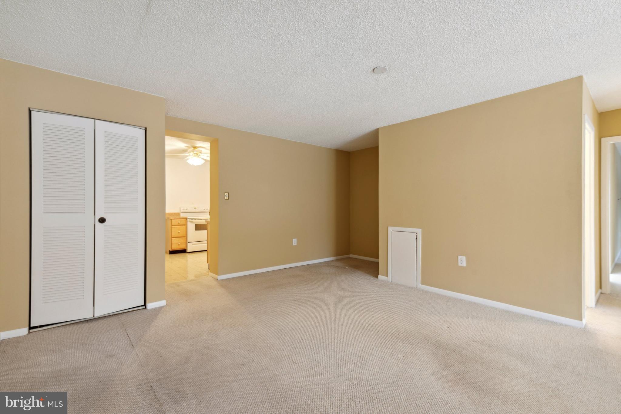 HAVERFORD HILL - Residential