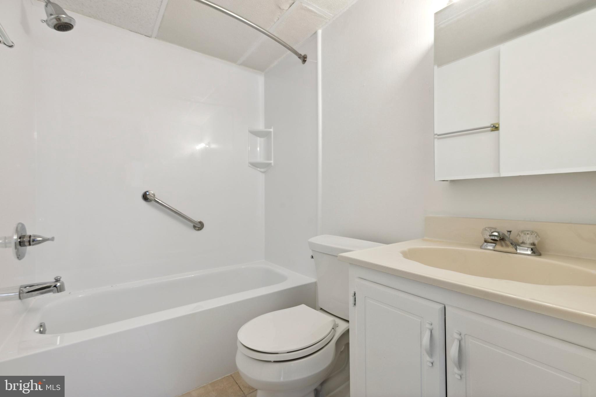 HAVERFORD HILL - Residential