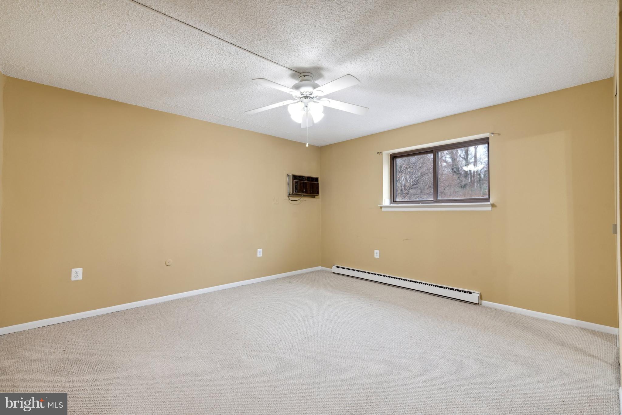 HAVERFORD HILL - Residential