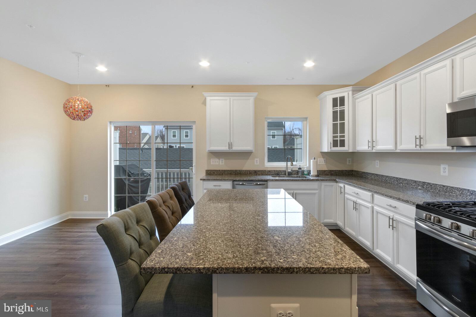 STONEHAVEN - Residential