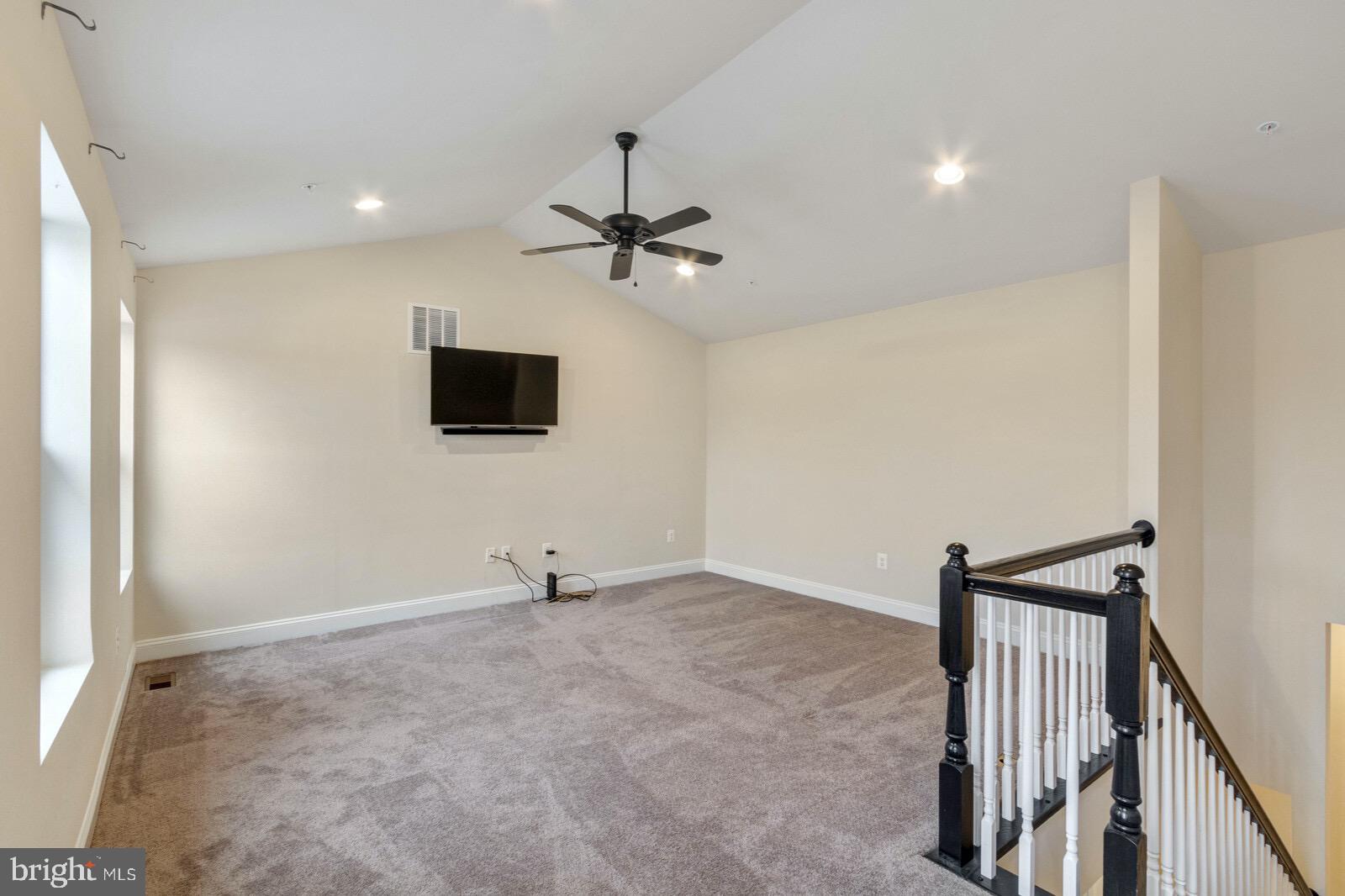 STONEHAVEN - Residential