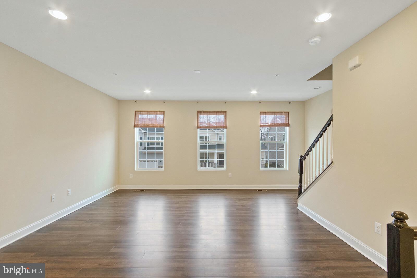 STONEHAVEN - Residential